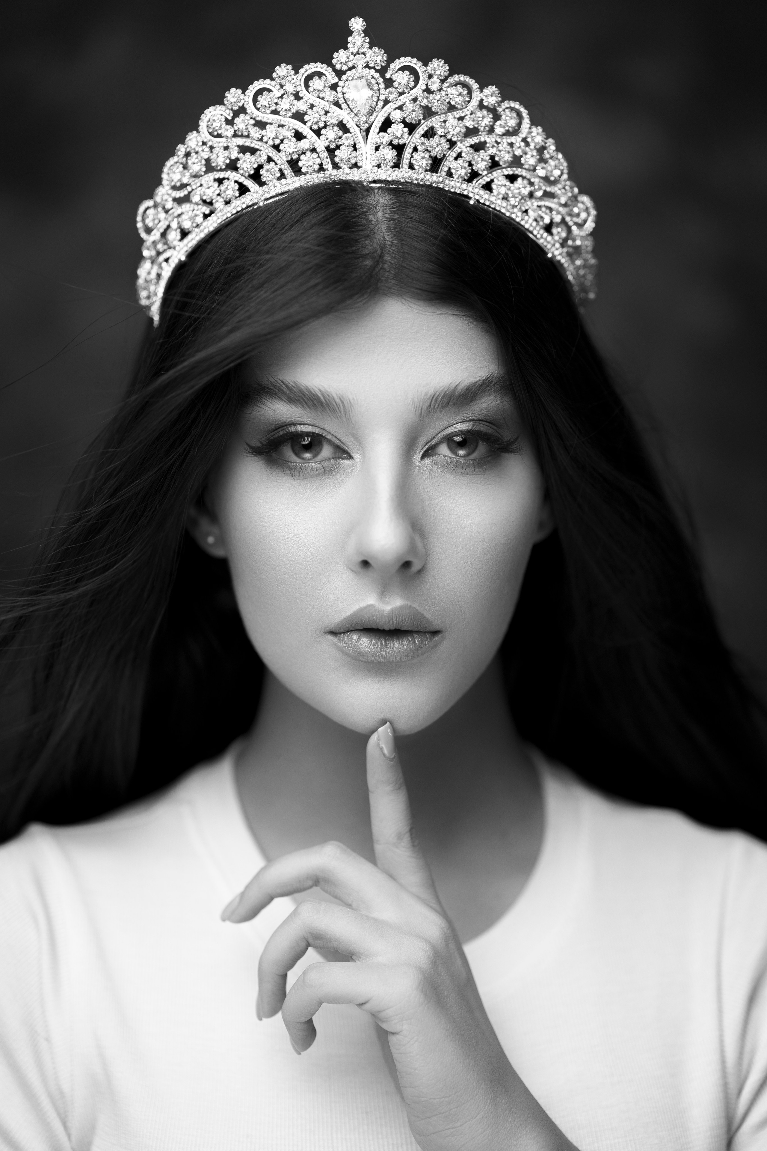 Beauty, Fashion and Glamour. Mehran Hadad — Portrait Photographer, Filmmaker and Youtuber