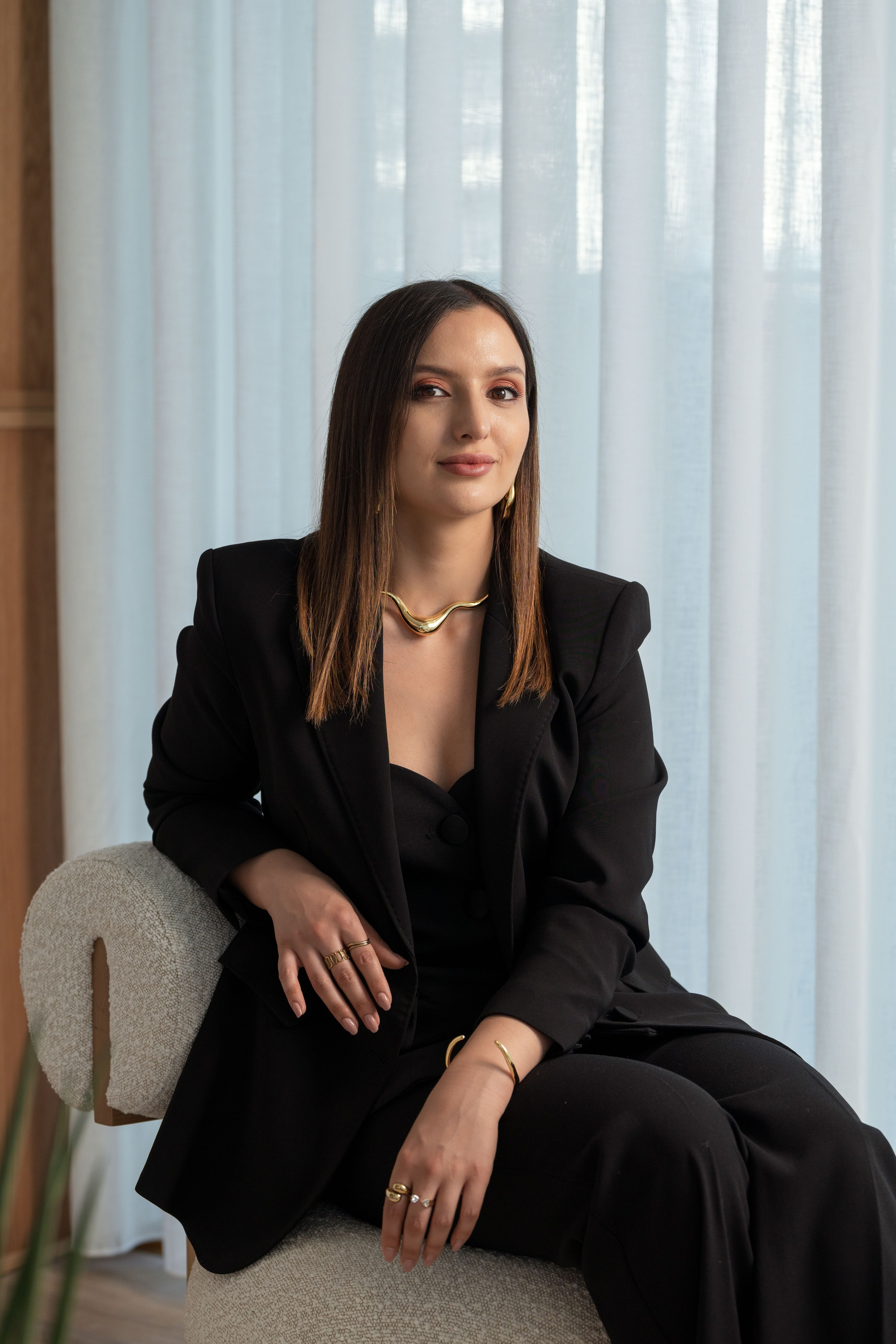 Minimal Medical Concept. Portrait and fashion Photographer in Braga, Portugal