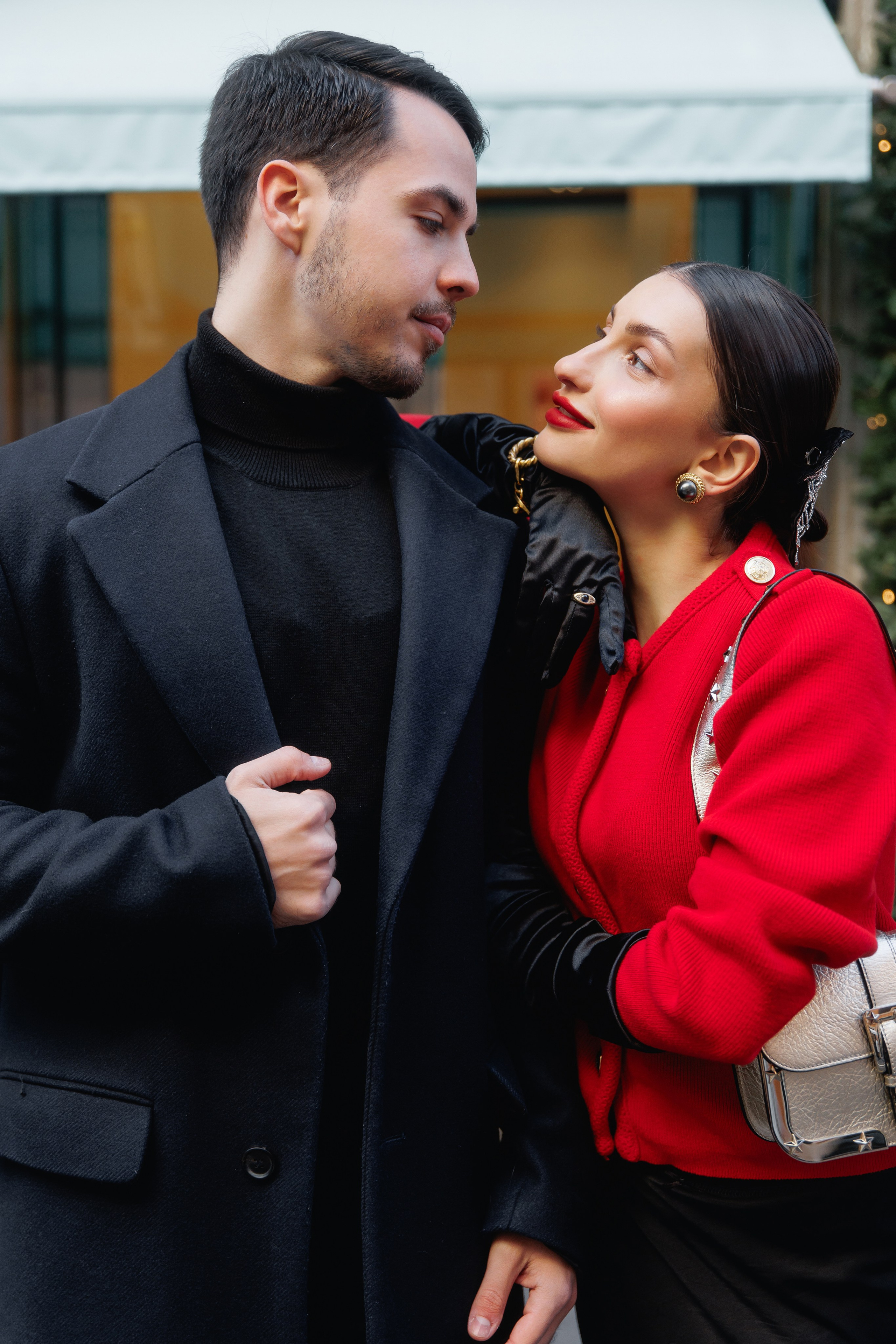 Christmas photoshooting in Rome Couple street christmas shooting Christmast looks style Christmas photoshootingRome christmast Christmas couple looksNew year Photoshooting