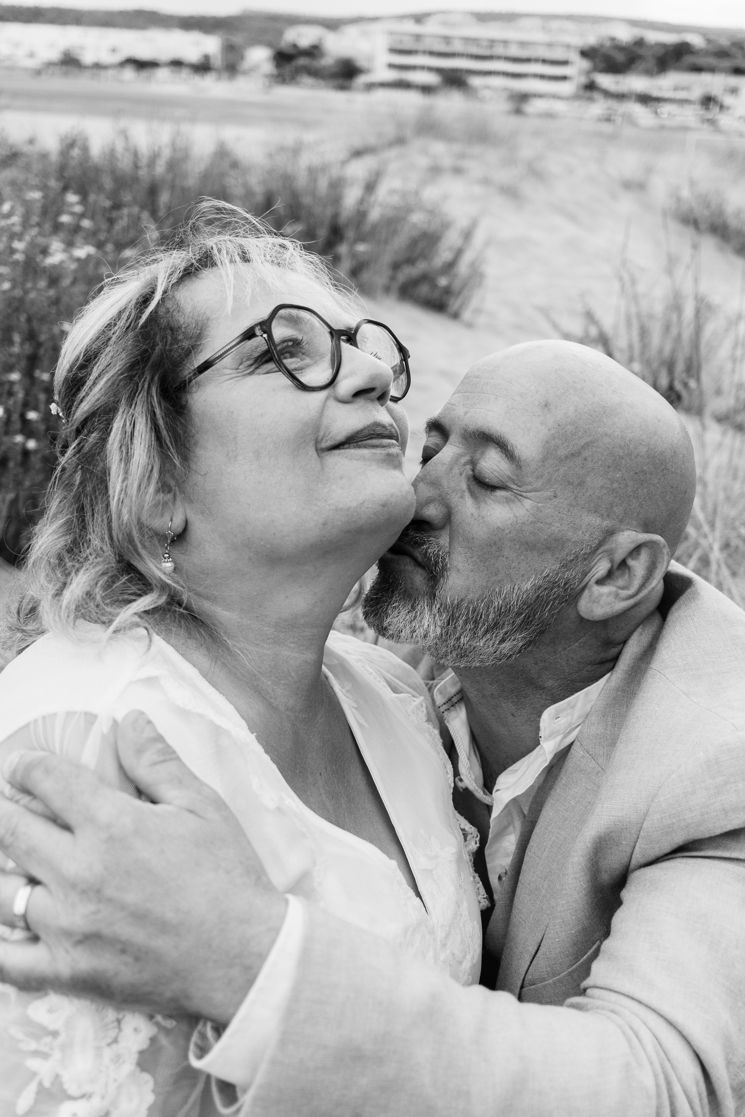Sylvie & Lilian | Au bord de la mer. Photographe professionnelle à Poitiers, Tours et Châtellerault | Studio photo entre Poitiers et Tours – portraits, familles, entreprises, ma