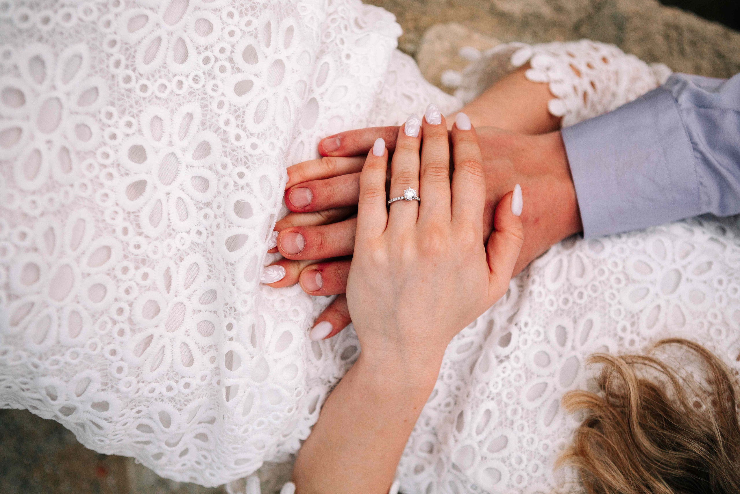 LOVERS IN JAFFO. PHOTOGRAPHER IN ISRAEL