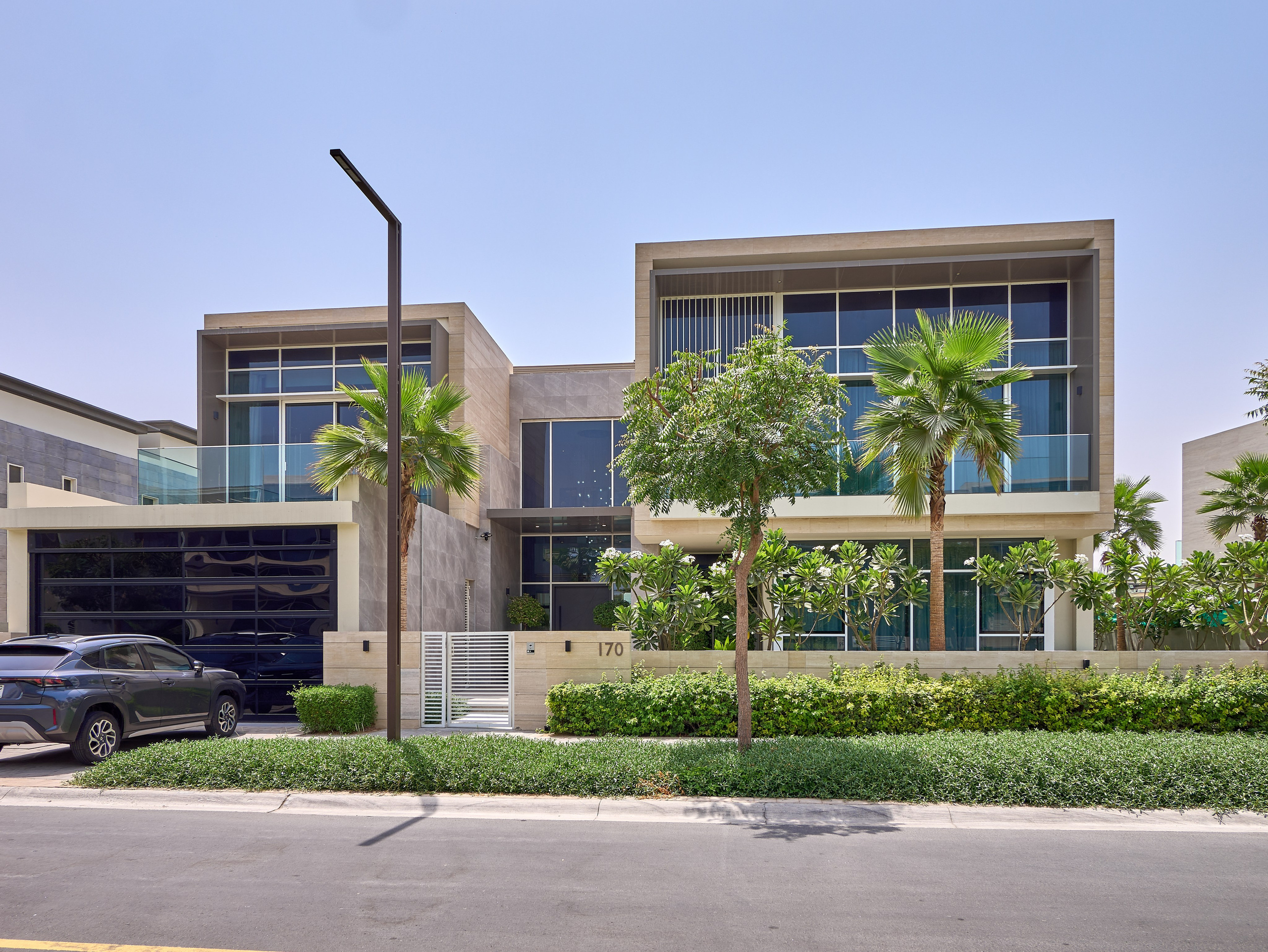 Real Estate Photography in Dubai — Interior & Villa Photos for Bayut, Airbnb, Property Finder. Hotel Photographer in Dubai — Interiors & Commercial by Oleg Novikov