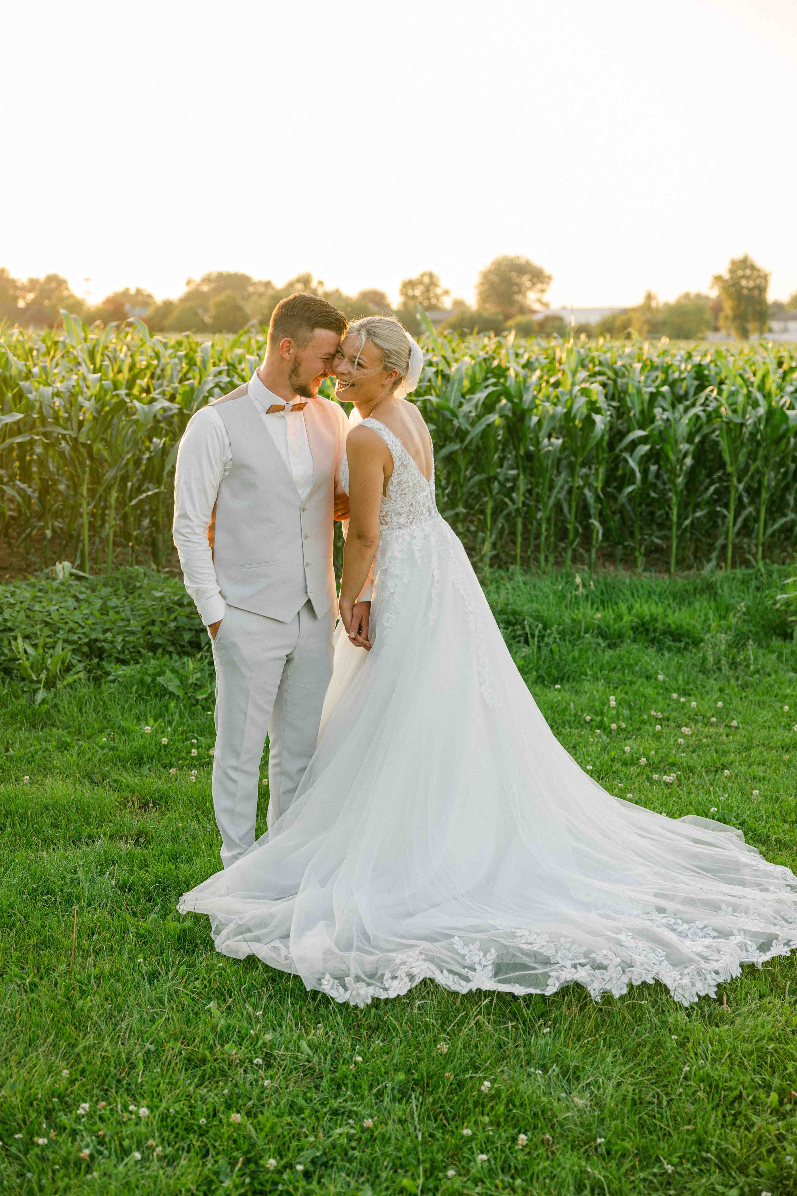 sonnenuntergang fotoshooting bei hochzeit im ak happiness 