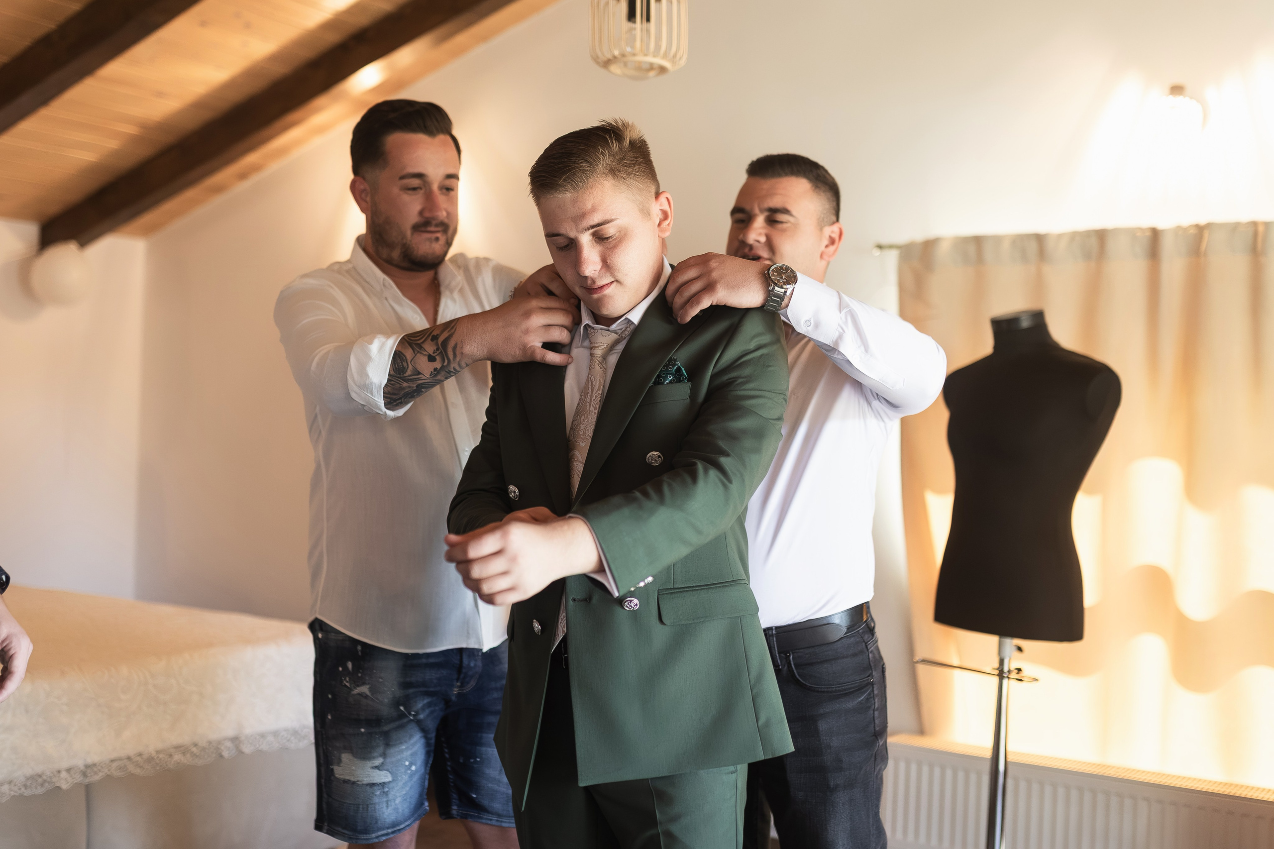 Oana & Andrei. Vlad Aconstantinesei Photographer