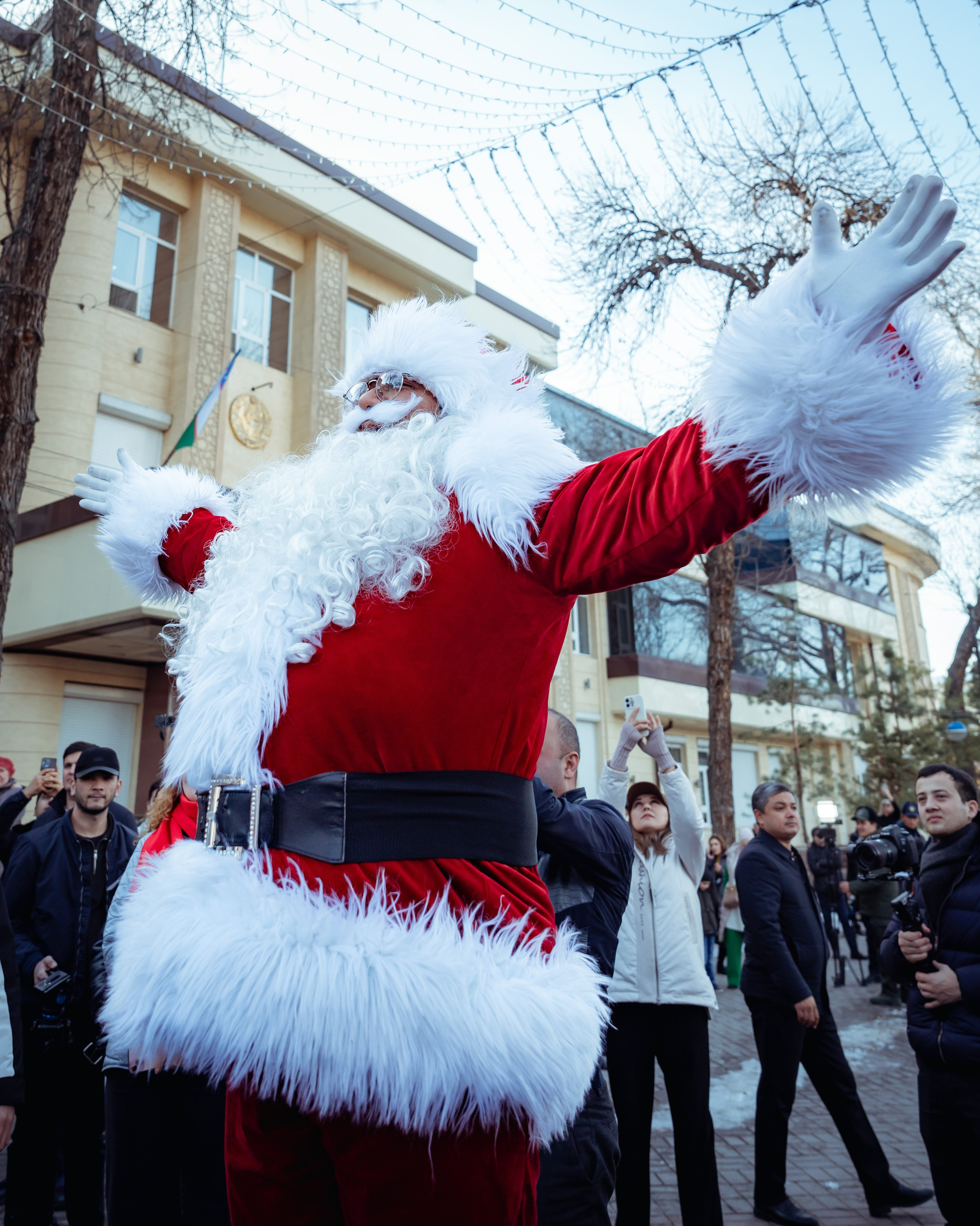 Парад Дедов Морозов. Георгий Намазов | Фотограф в Ташкенте