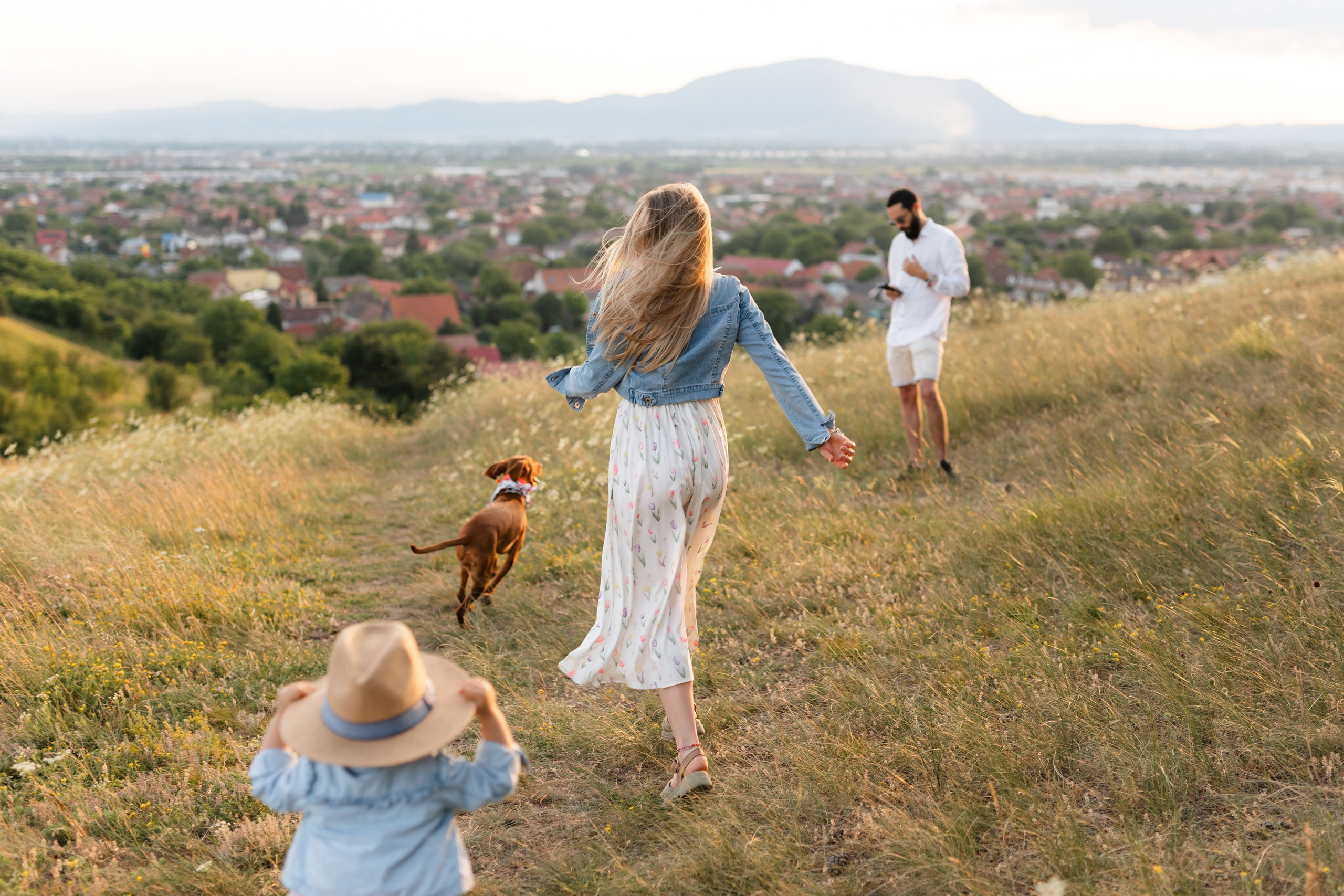 Nico, Luci & Ilaria — Family. Main