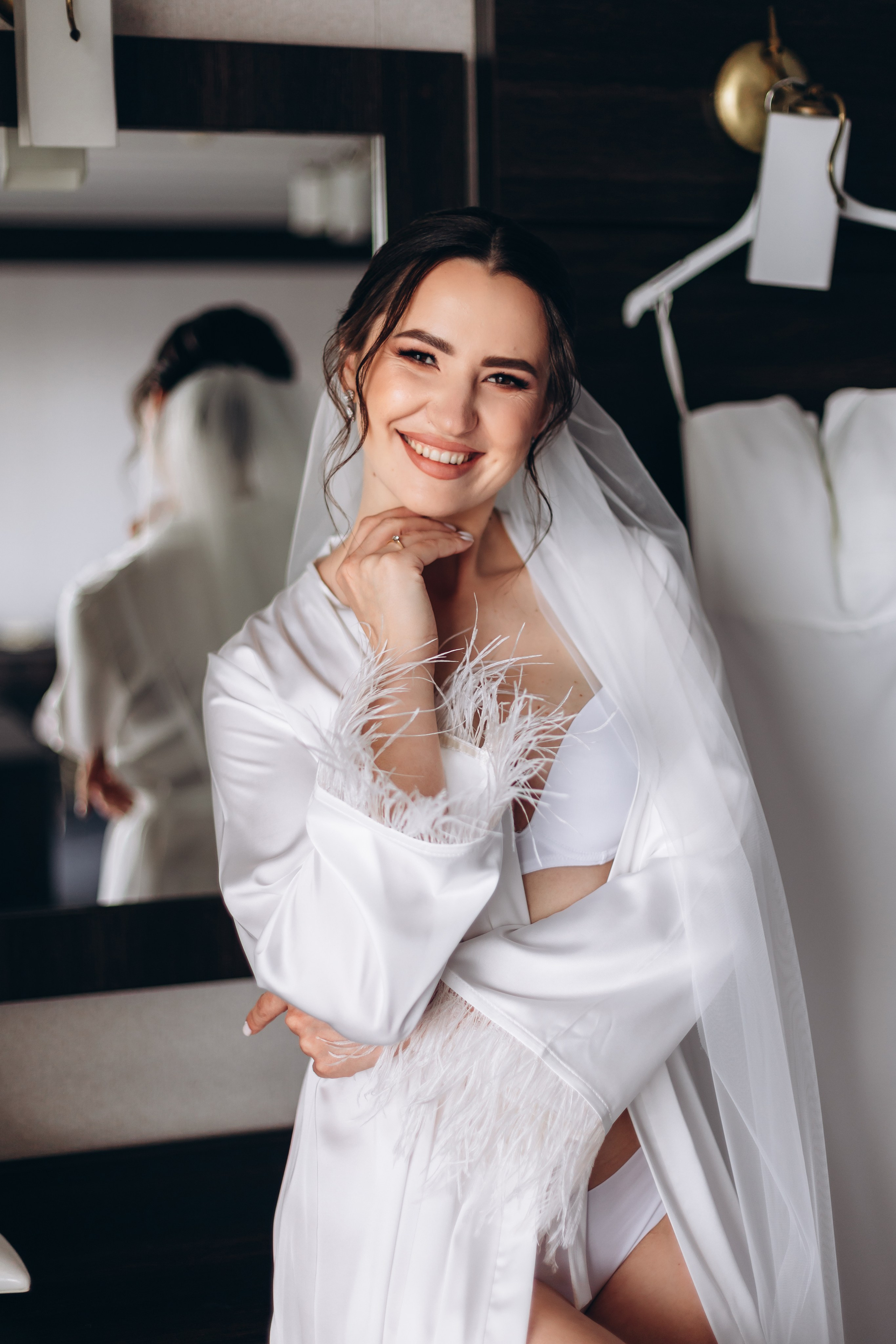 White Wedding. Wedding and Family Photograph