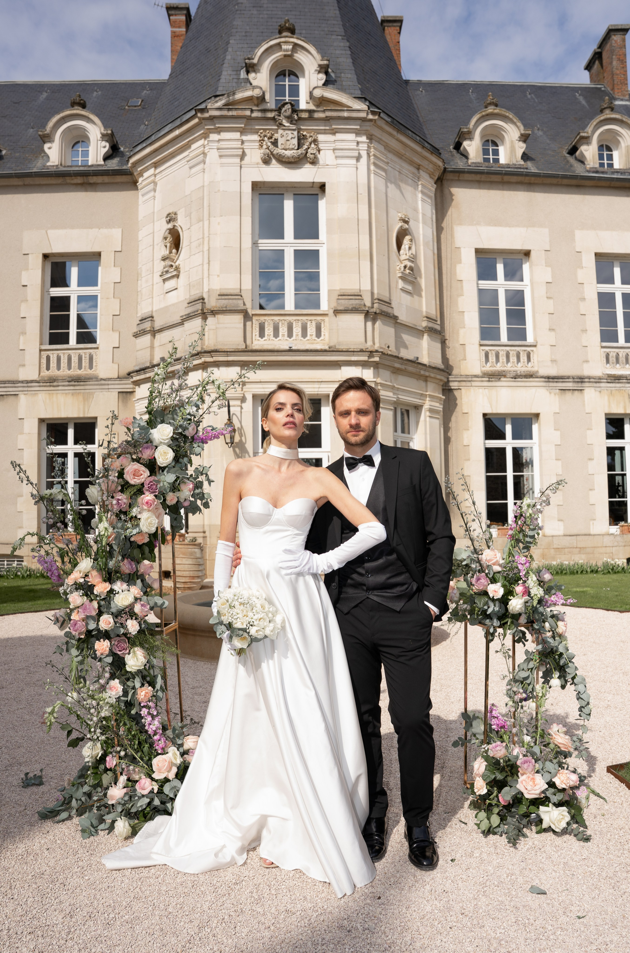 Chateau elopement inspiration. Wedding photographer in Paris Oksana Shum
