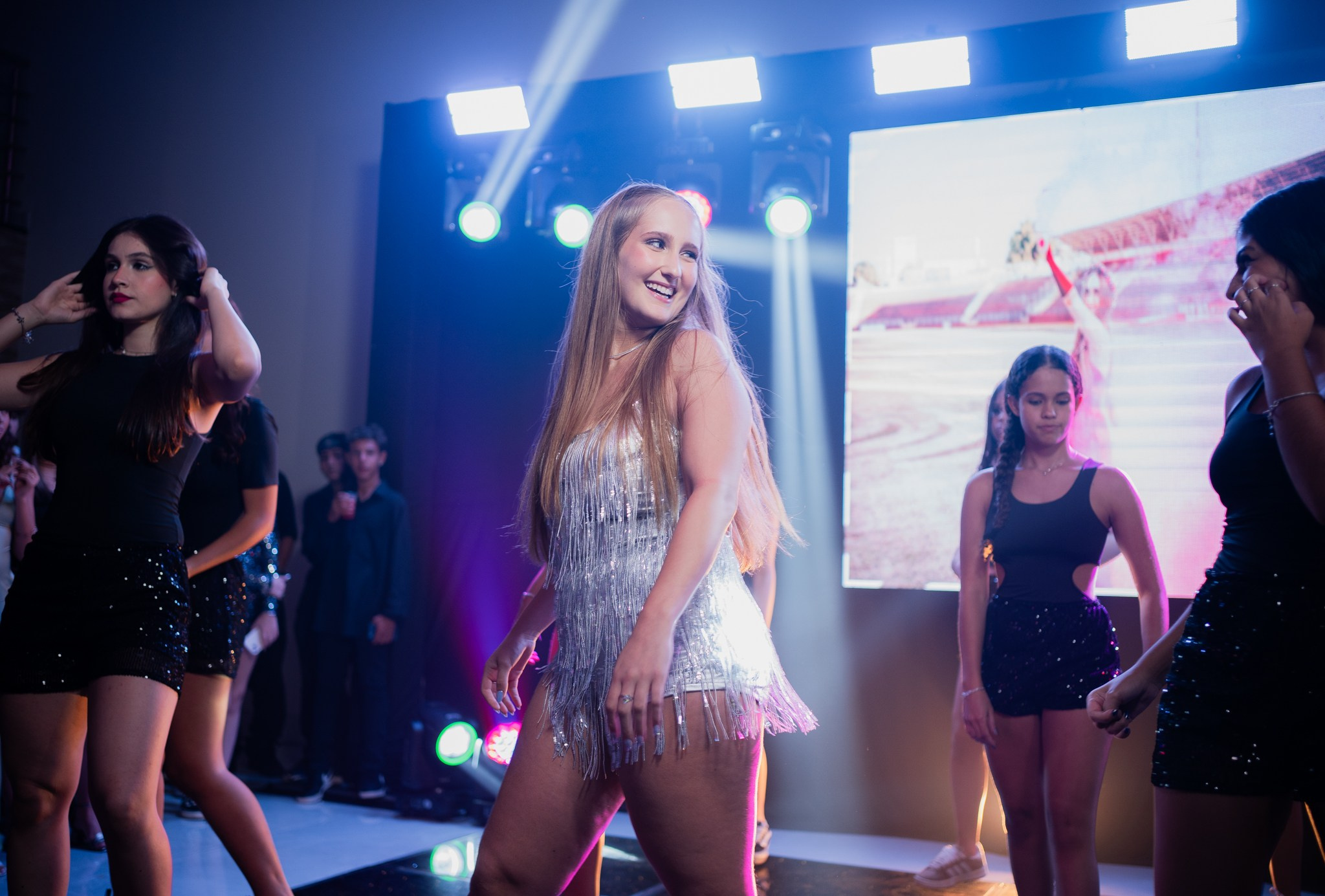Lara — Hall Palace / Bauru SP. Robson Colaço