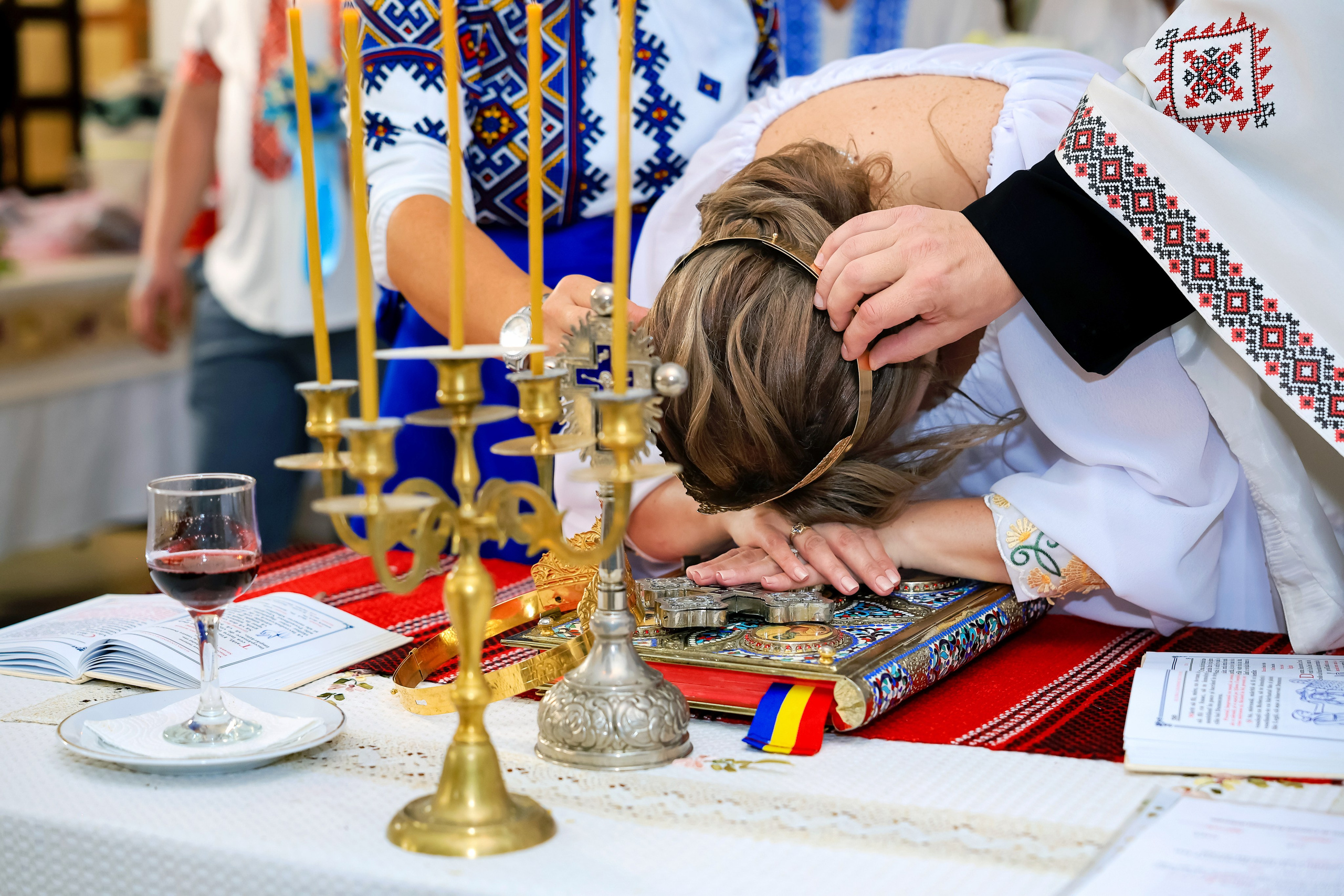 Andrei Sebastian. Moments By Gub