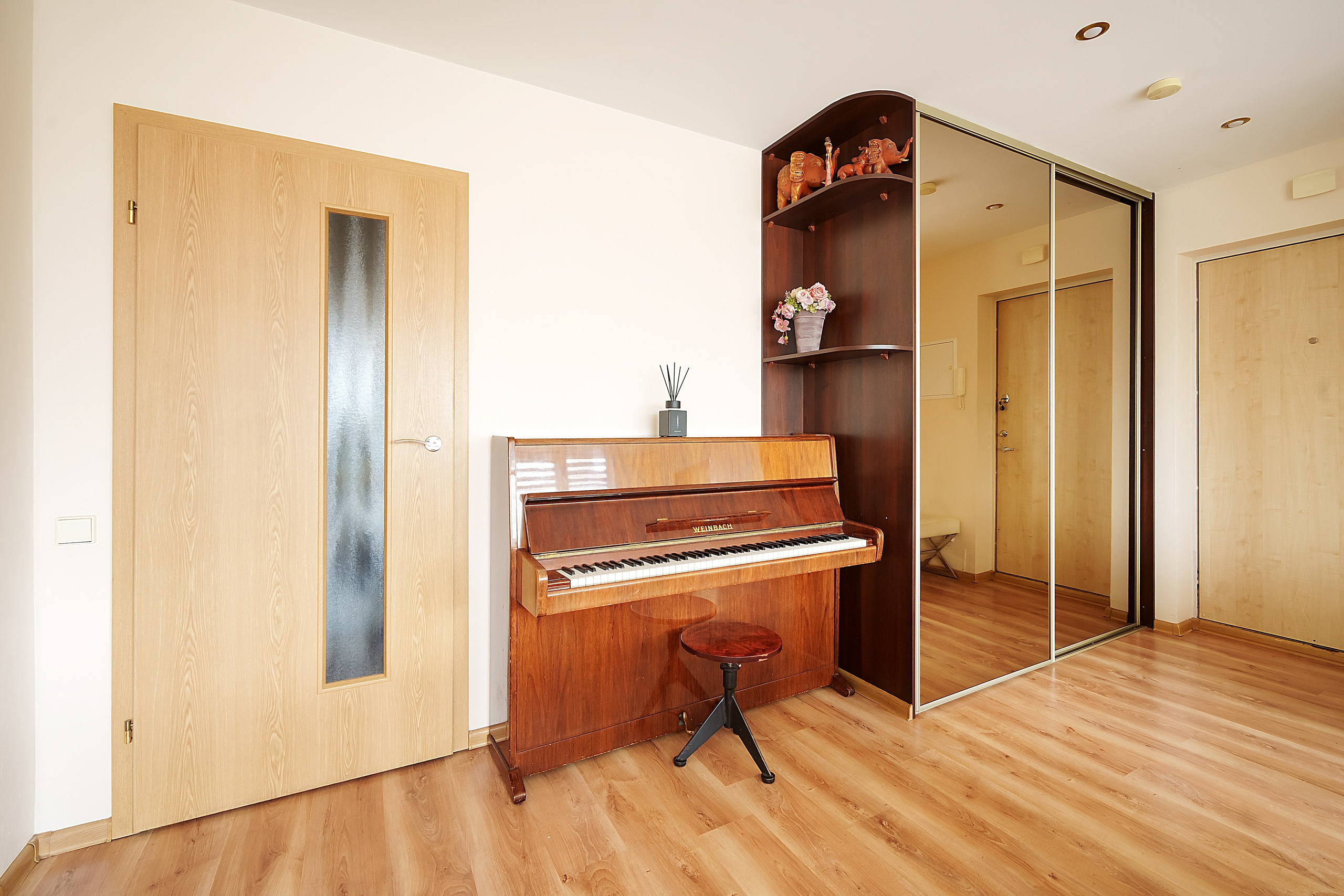 Jonažolių g, 13. Elina Sapiega fotografė Vilniuje