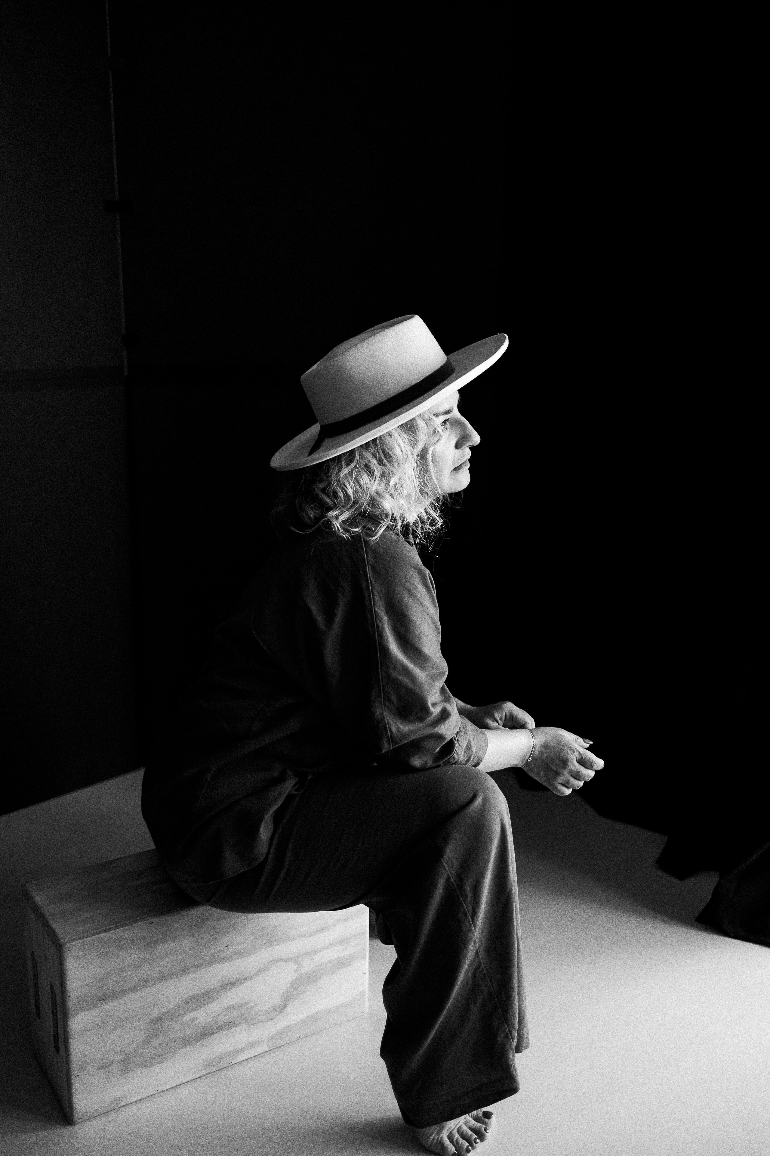 S. Rawnoir- Portrait photography by Daria Paliy.Timeless black&white portraits of women in NYC area