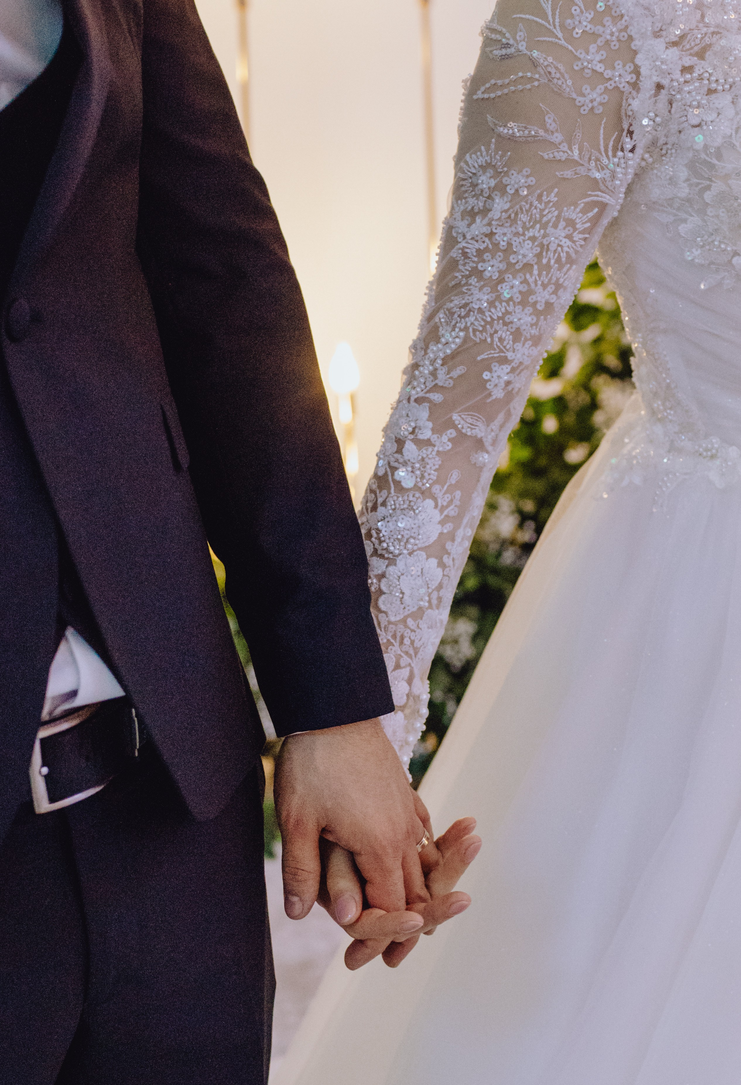 Adi & Angela. Wedding & couple photographer from Romania Rut Vetan