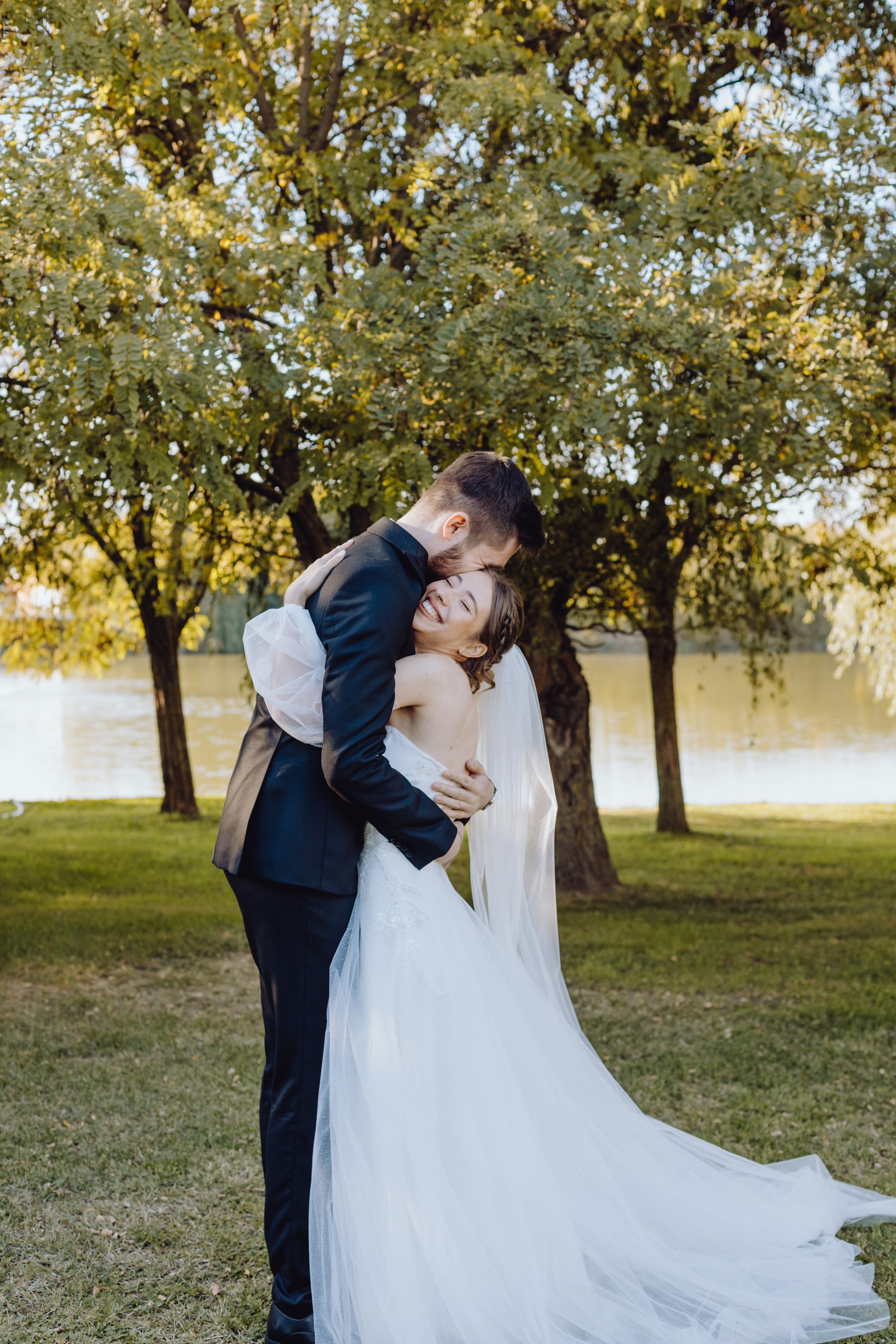 Dănuț & Iulia. Wedding & couple photographer from Romania Rut Vetan