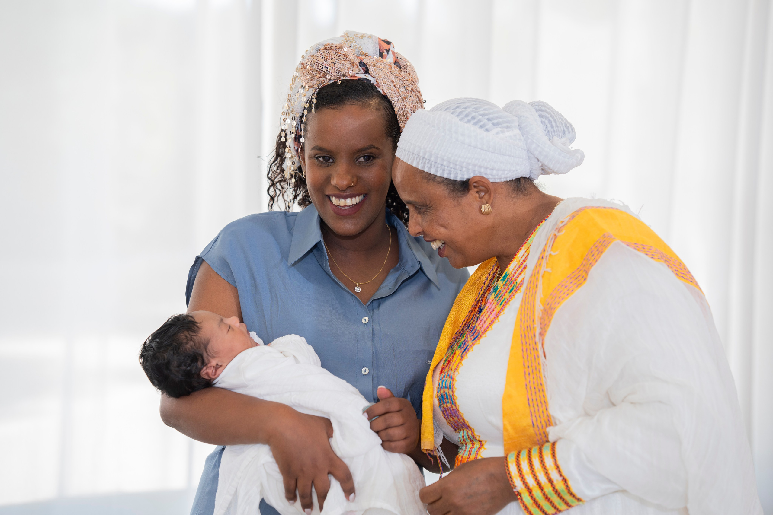 משפחת סלומון. יוסף מזרחי צילום חתונה, ברית וזוגיות. צלם מקצועי שאוהב להוציא אתכם הכי יפים ברגעים הכי מרגשים