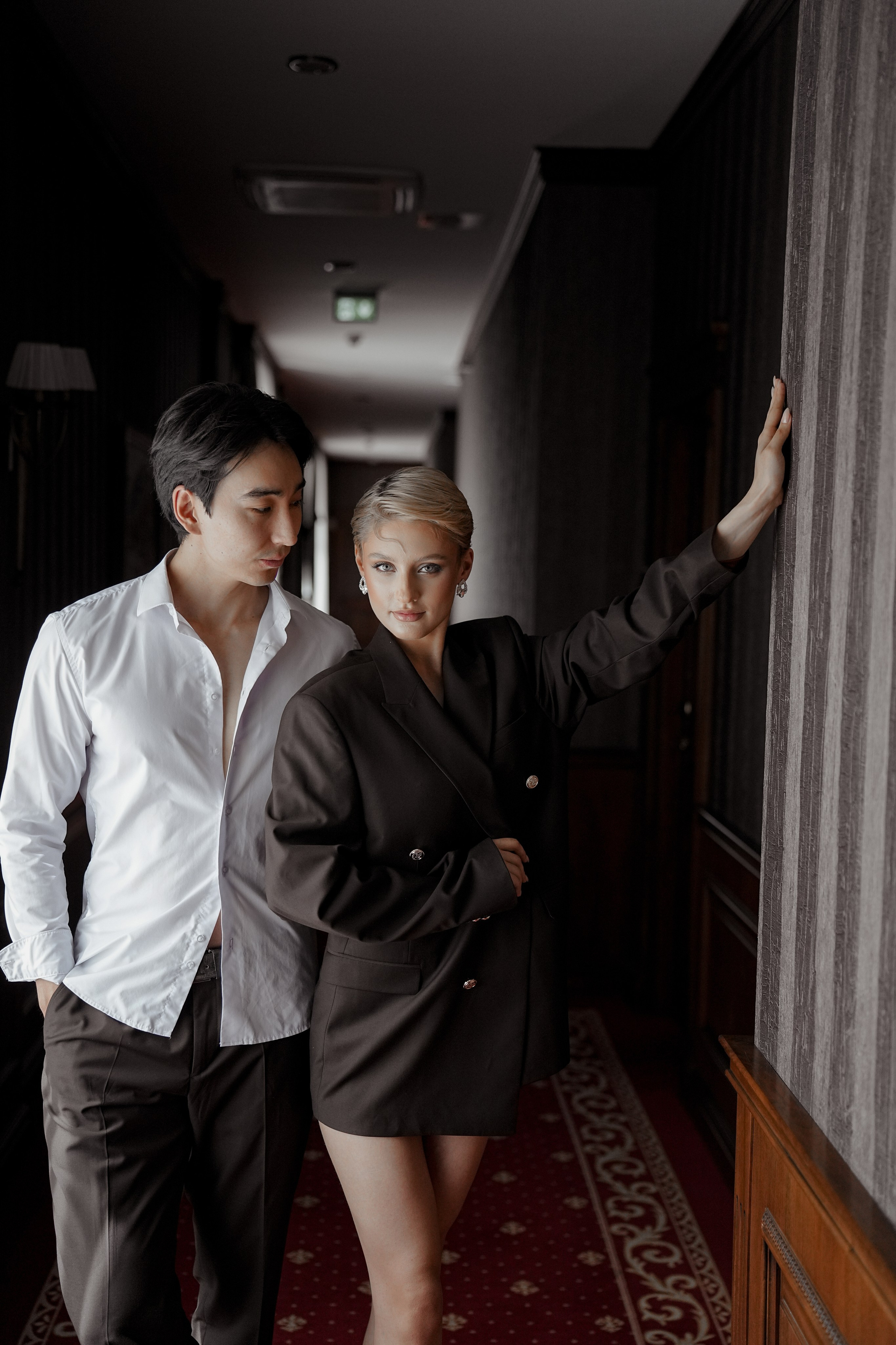 Николь Амир