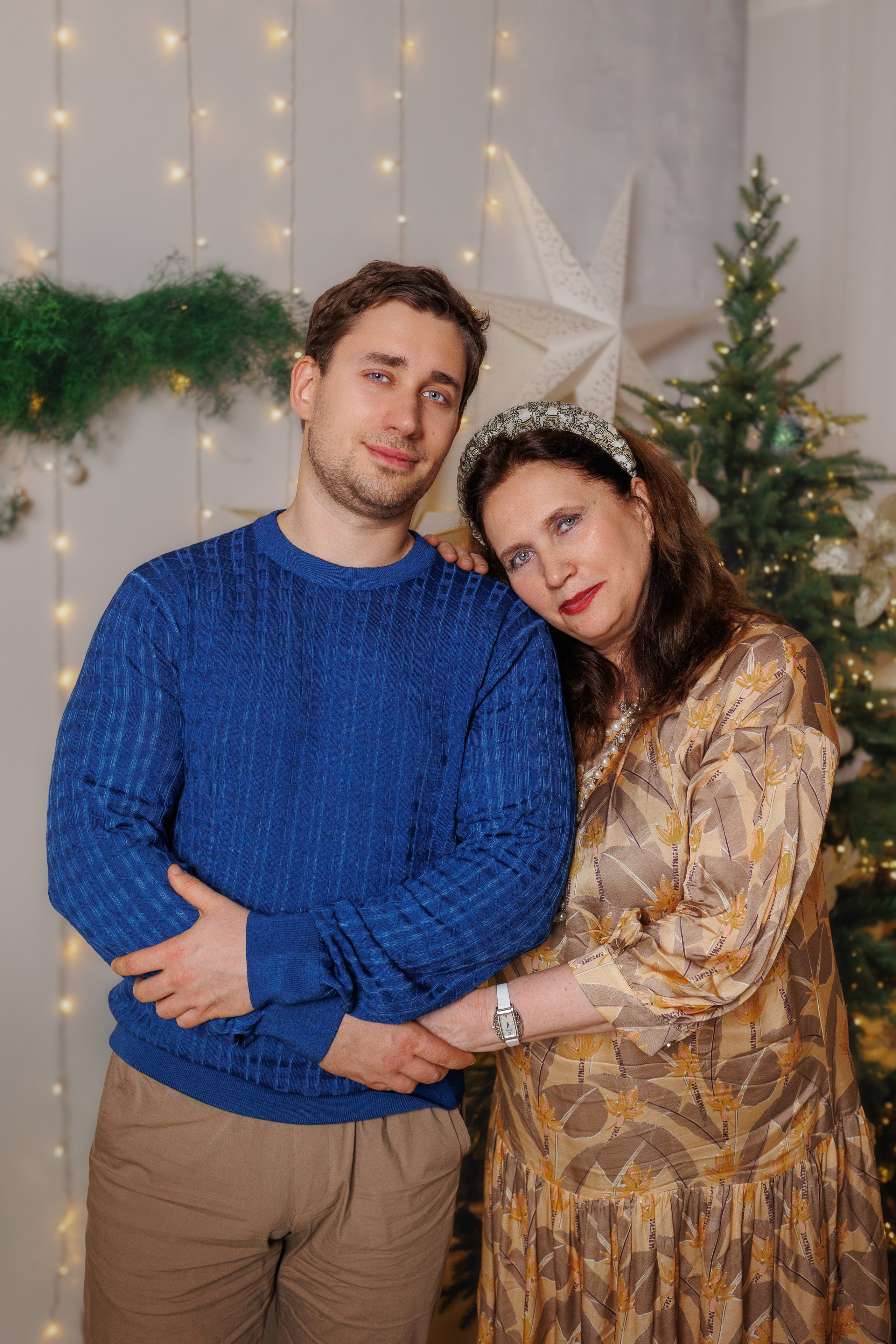 Christmas photo shoot for a large family. Family photographer in Vilnuis Svetlana Naumova