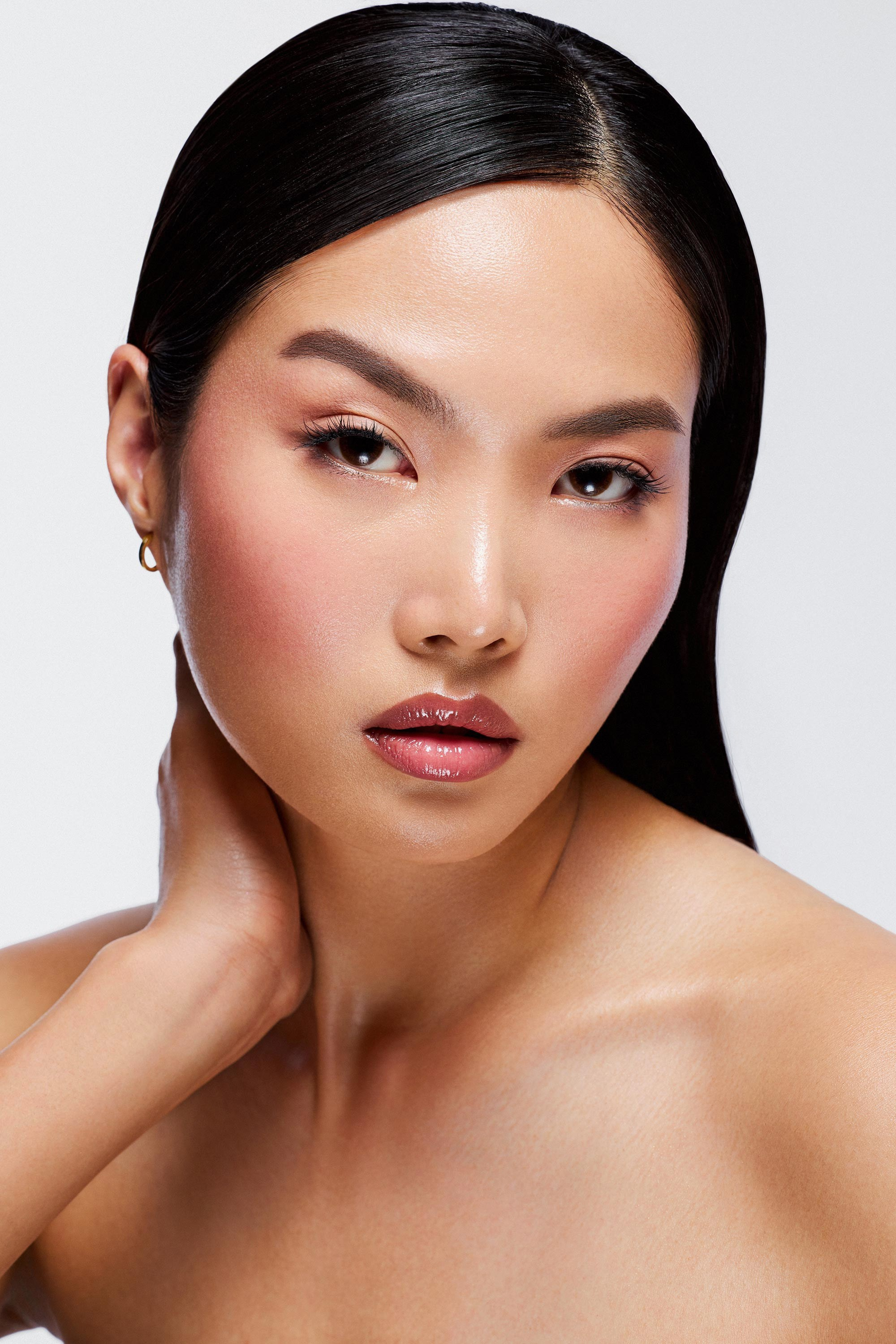 Beauty, Fashion and Editorial Retoucher