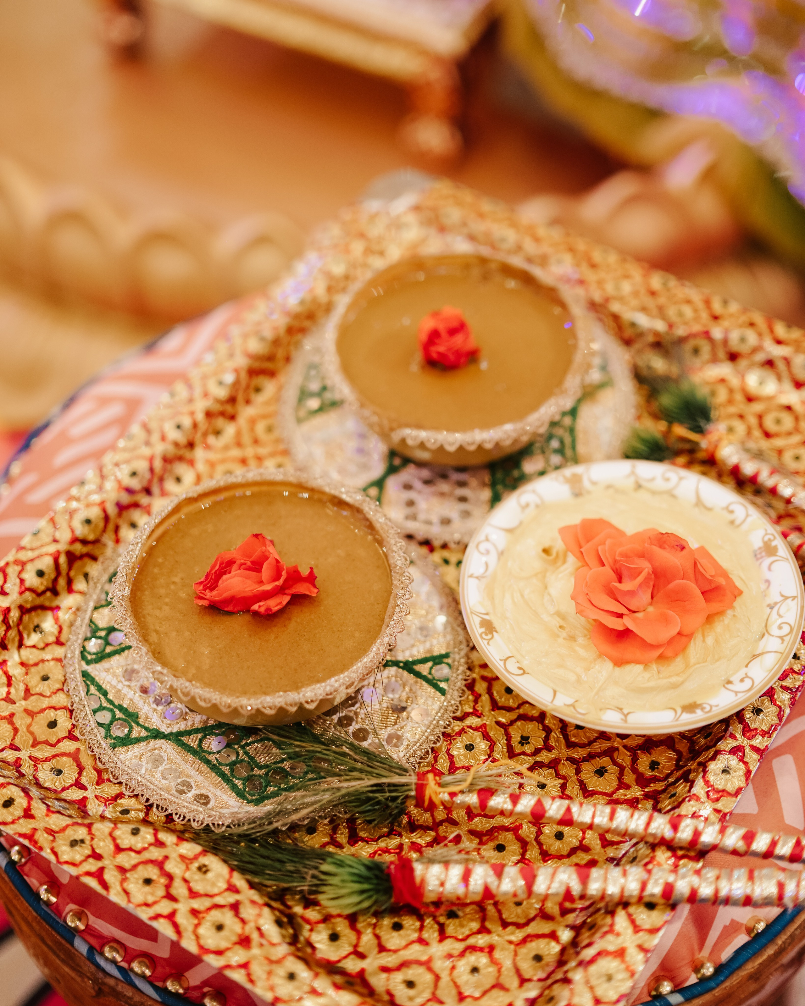 HALDI & MEHANDI. Wedding photographer Stalen Robert