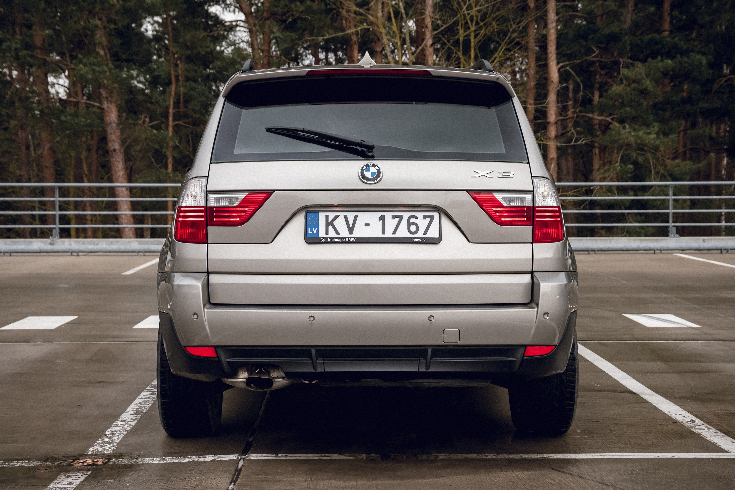 BMW X3. Фотограф в Риге. Семейные, индивидуальные и рекламные фотосессии