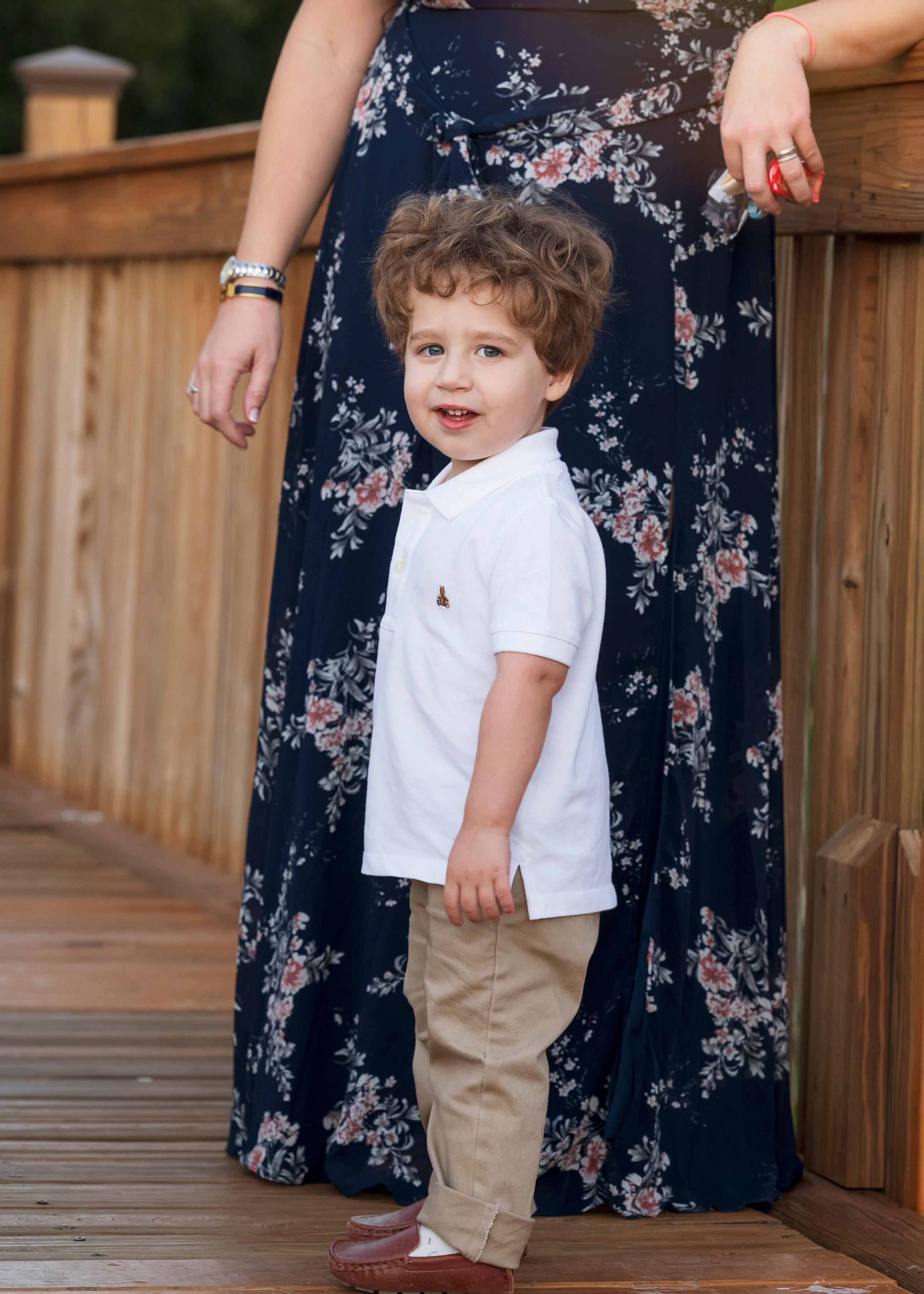 Family session outside. Portrait, kids and family photographer in Wesley Chapel Alina Alice Osipova