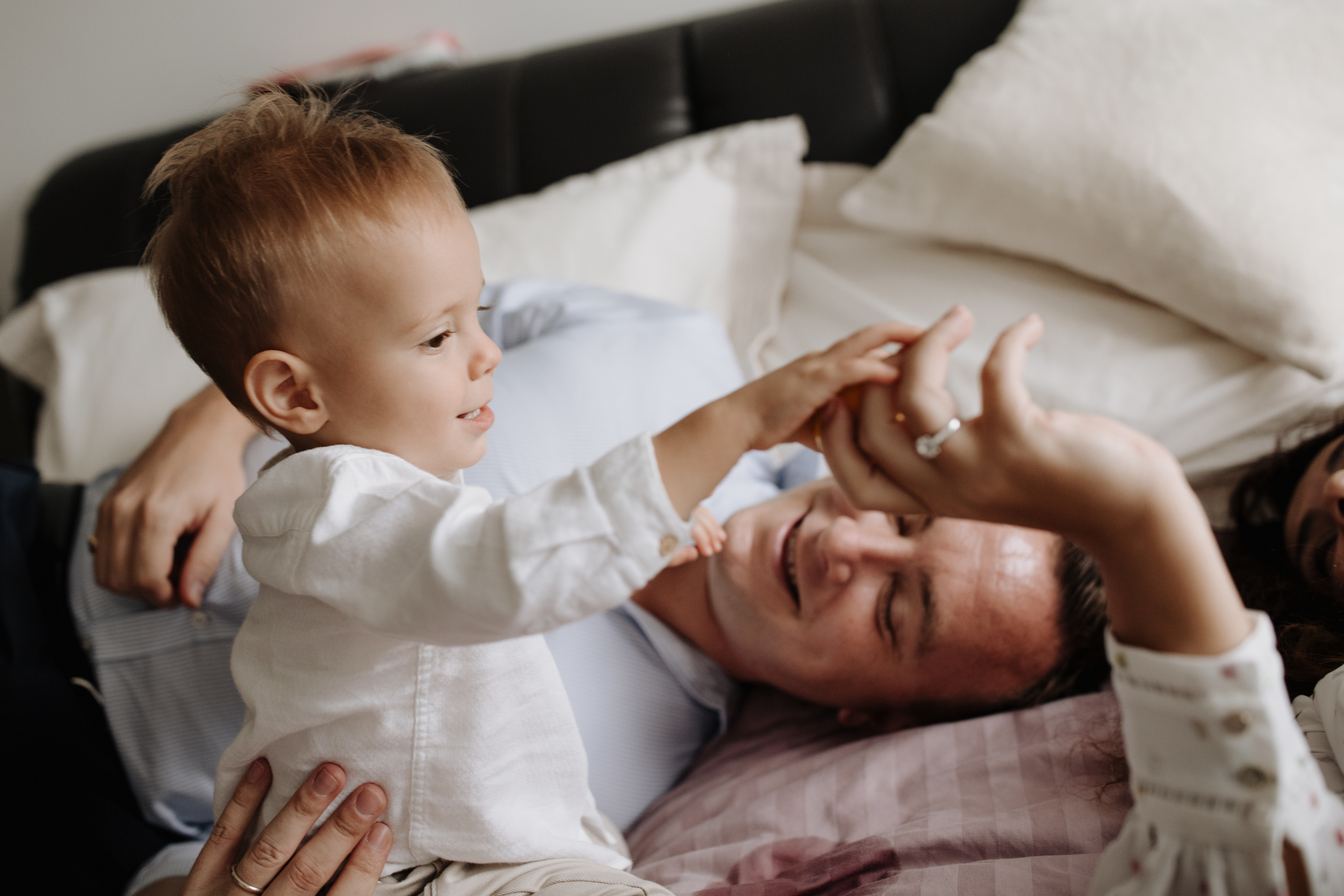 Family. Photographer in Singapore Kate Bird