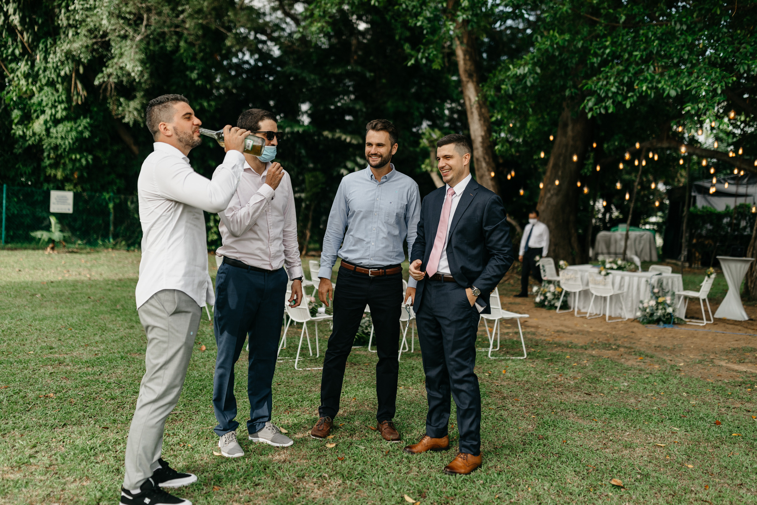 Wedding day of Natalia & Mate. Photographer in Singapore Kate Bird