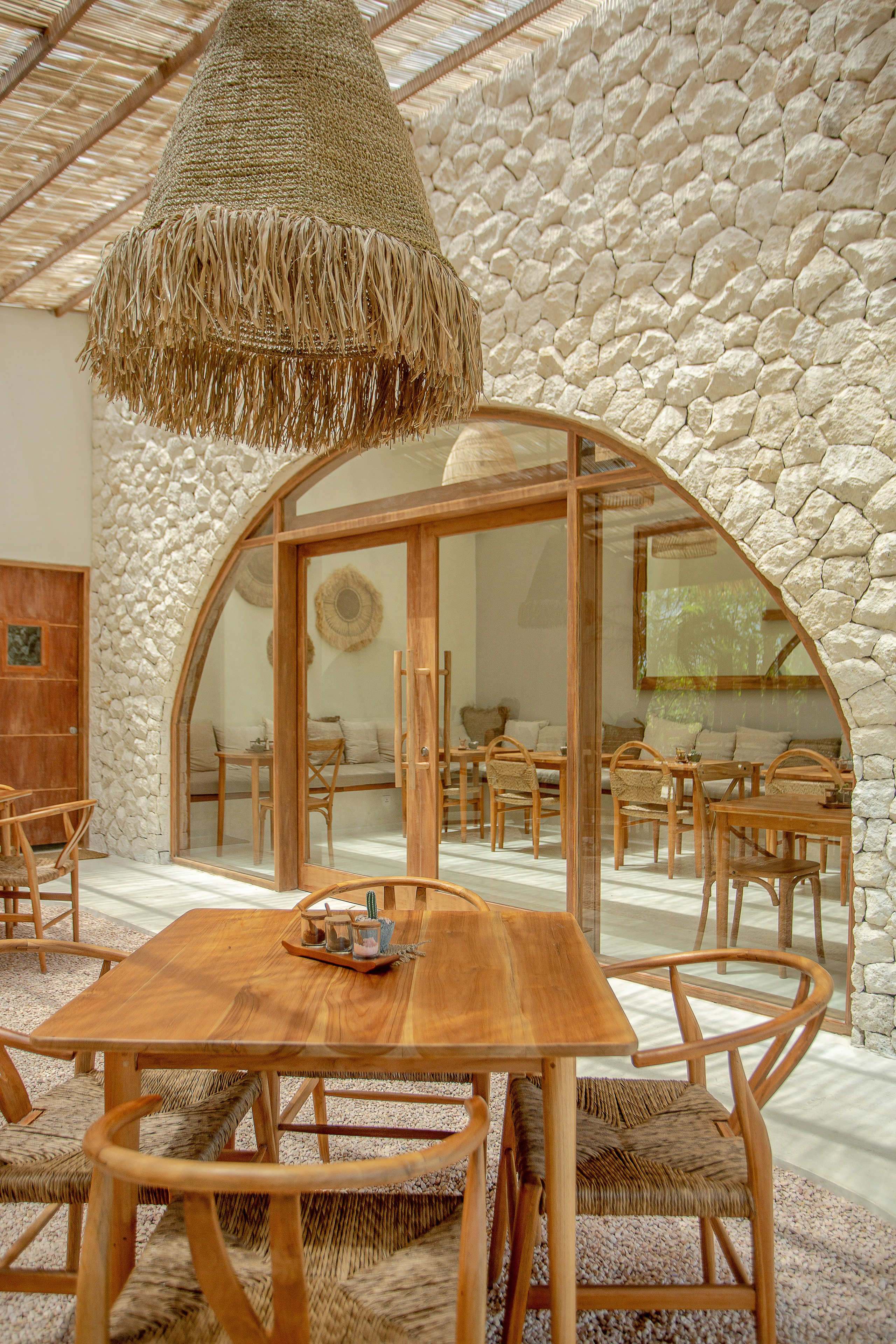 Интерьерная съёмка для отелей и ресторанов. Индивидуальный и парный фотограф на Бали — Bali Dream Photo