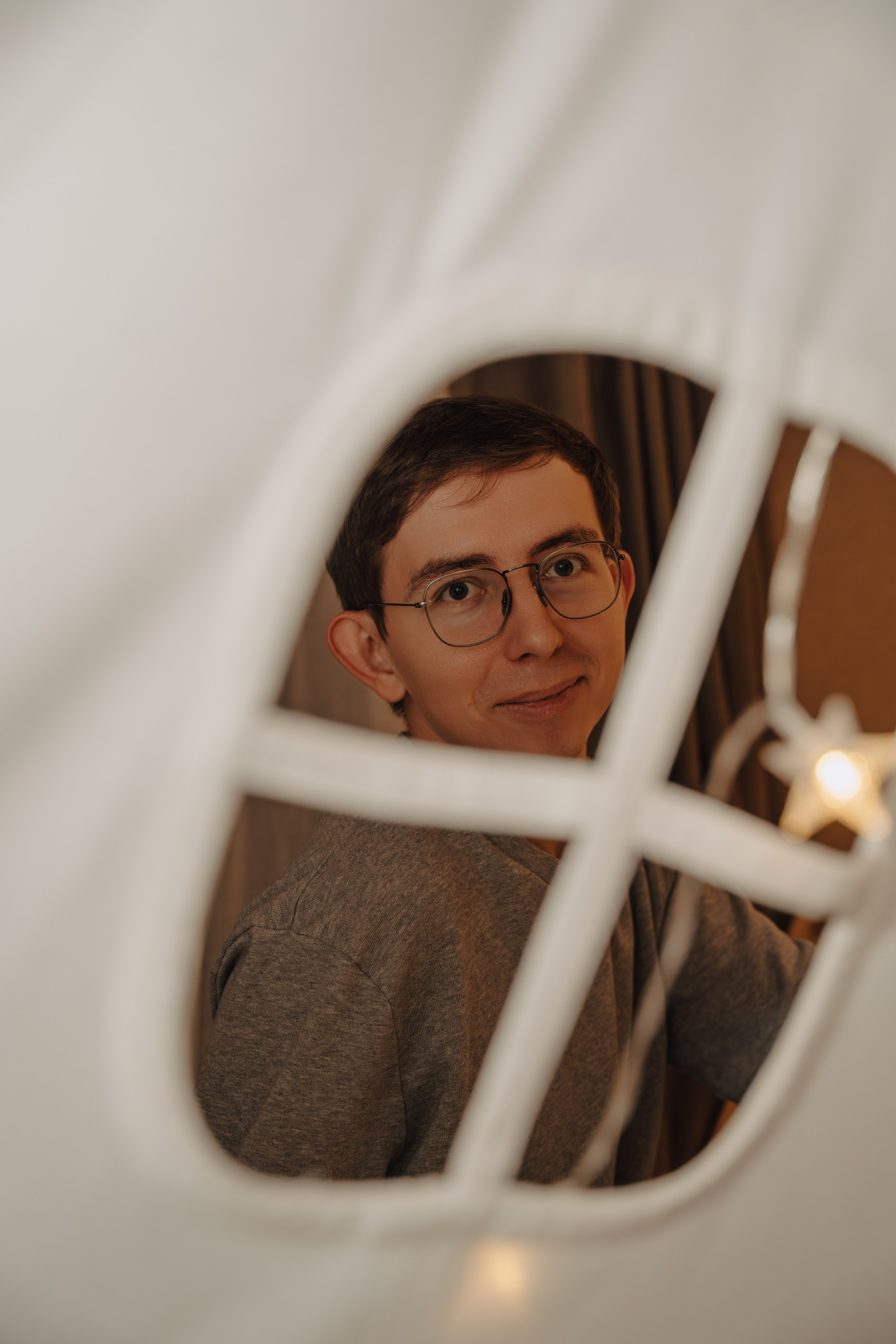 Семейная фотосессия в Батуми в квартире. Портретный и свадебный фотограф в Батуми Валерия Азаренко