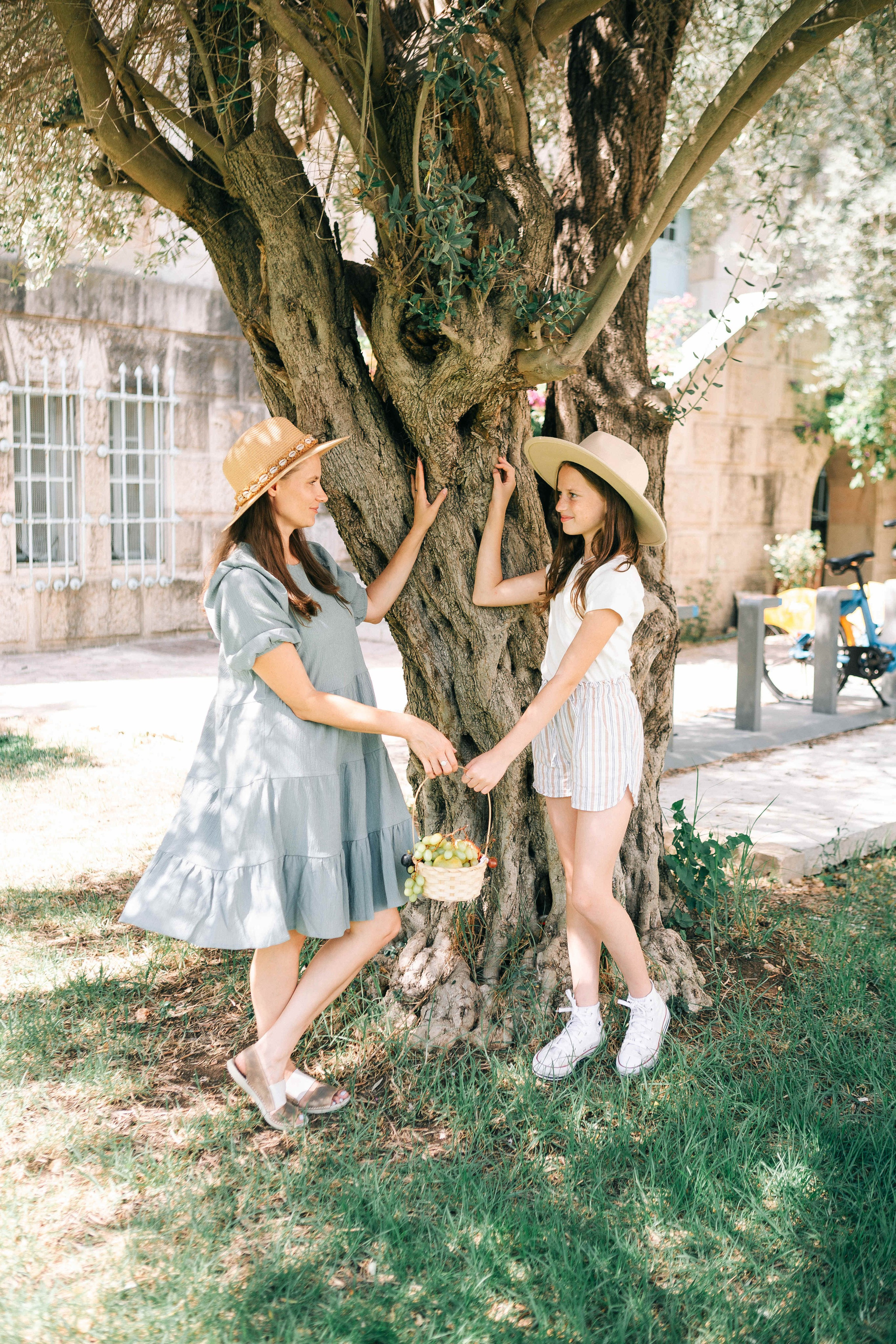 PHOTO SESSION WITH PARENTS. Https://shi-photo.com/