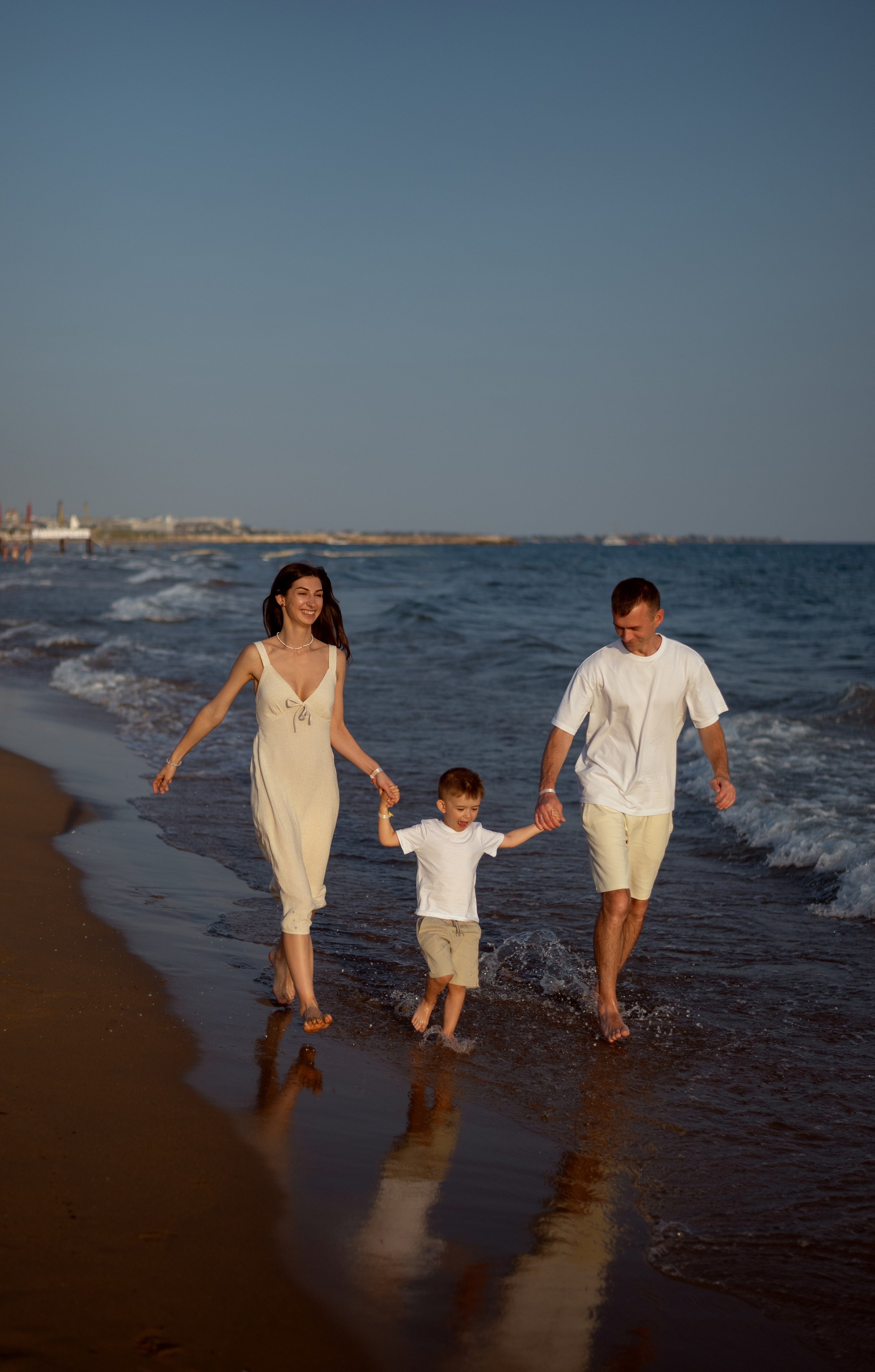 Семейная фотосессия на пляже в Сиде