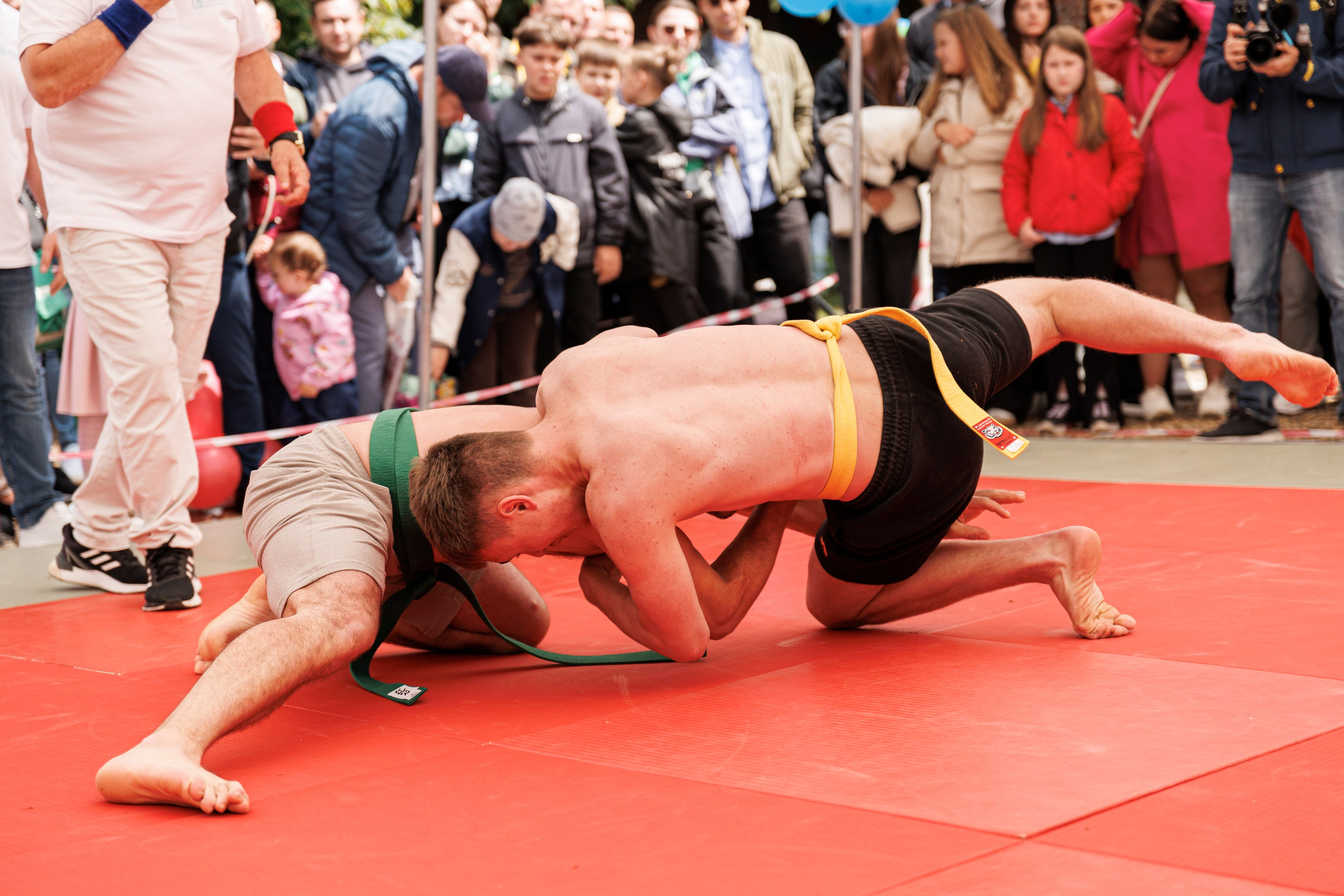 Hora Dorului 2025. Dienstleistungen