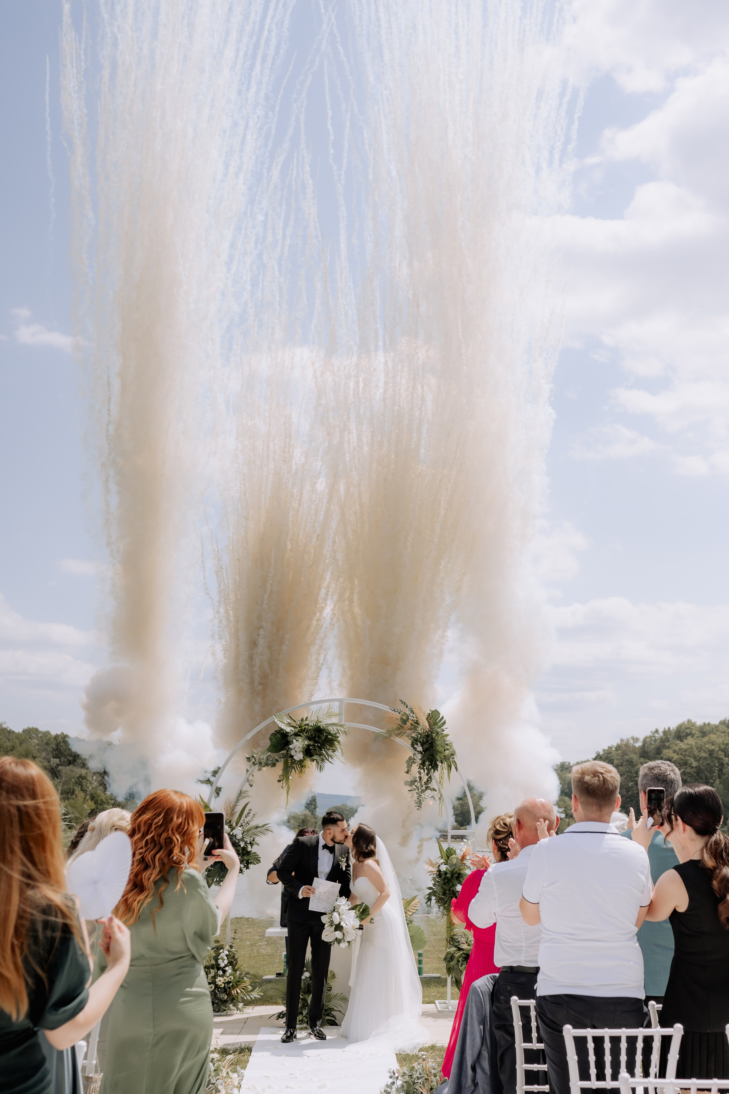 Proud Vision Weddings | Wedding Photography & Film — Servicii profesionale Foto Video Nunta Iasi