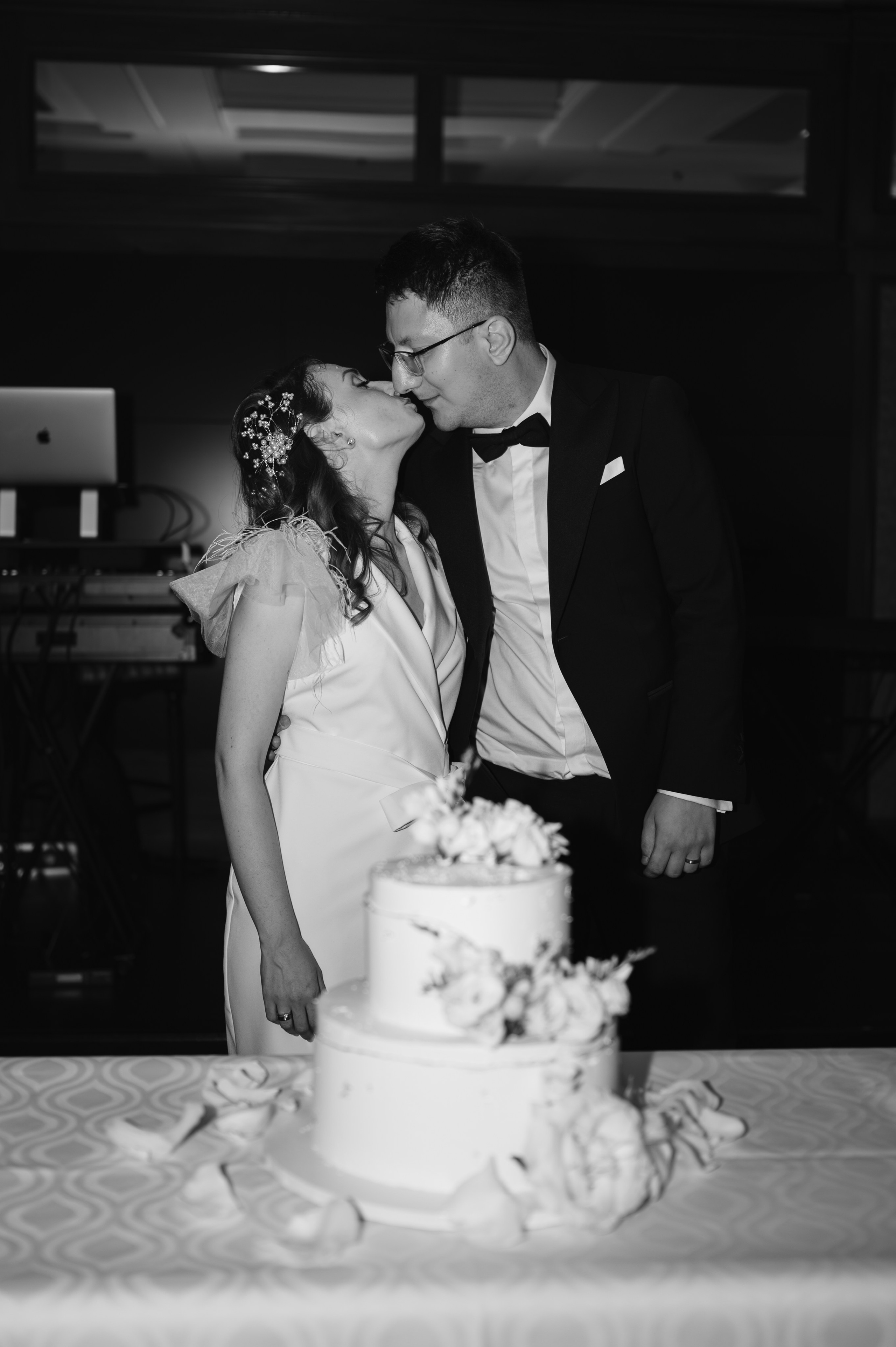 Raluca + Mihai | Wedding Select. Alexandra Hanu Photographer