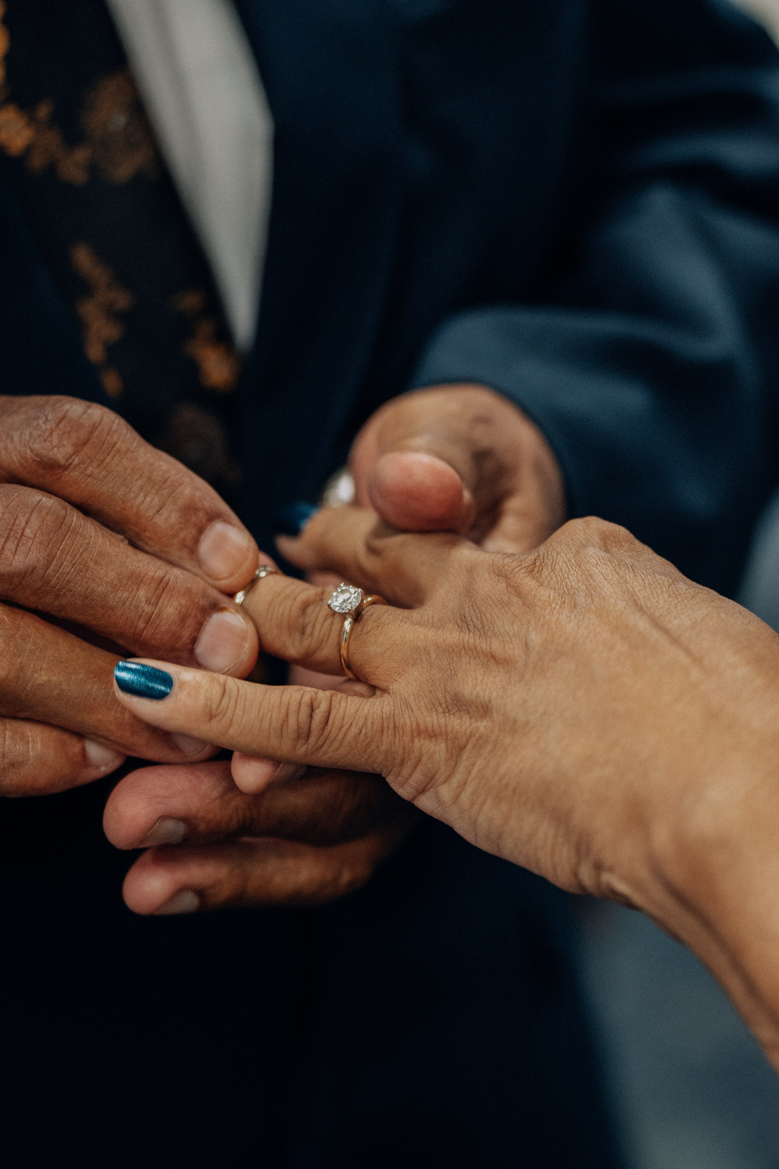 Wedding talk for an adult couple. Portrait and wedding photographer in New York