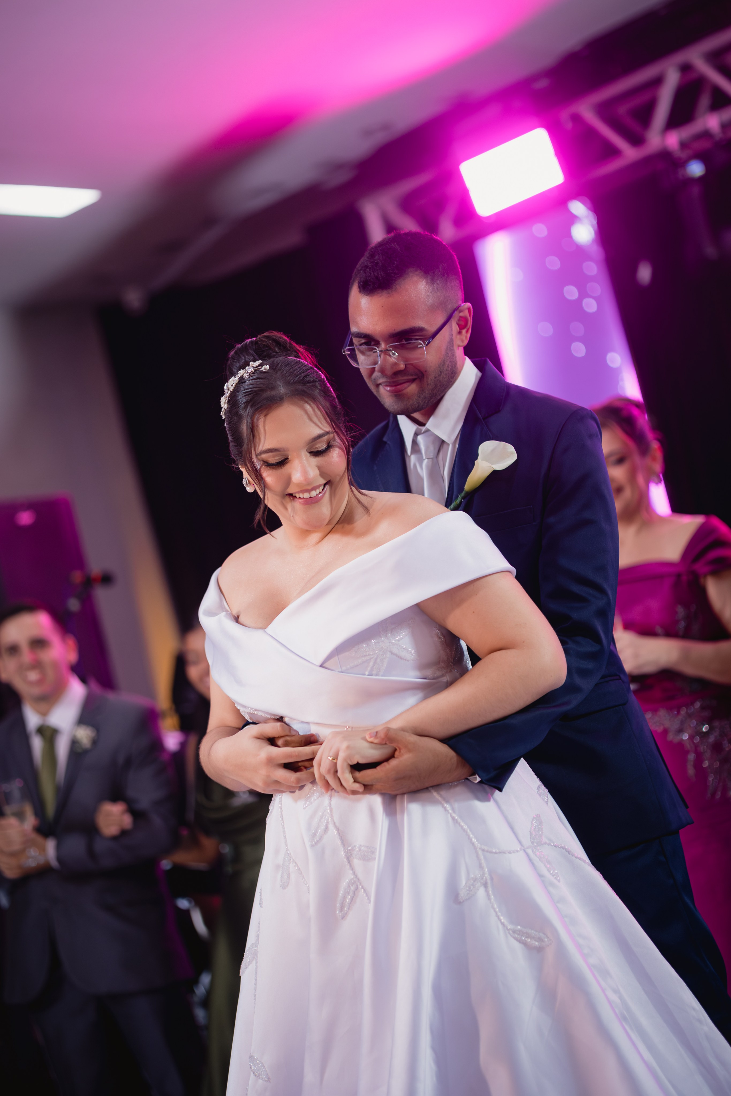 Amanda e Lucas. Aldrin Wesley Fotografia | Casamentos, ensaios e momentos que merecem ser lembrados para sempre