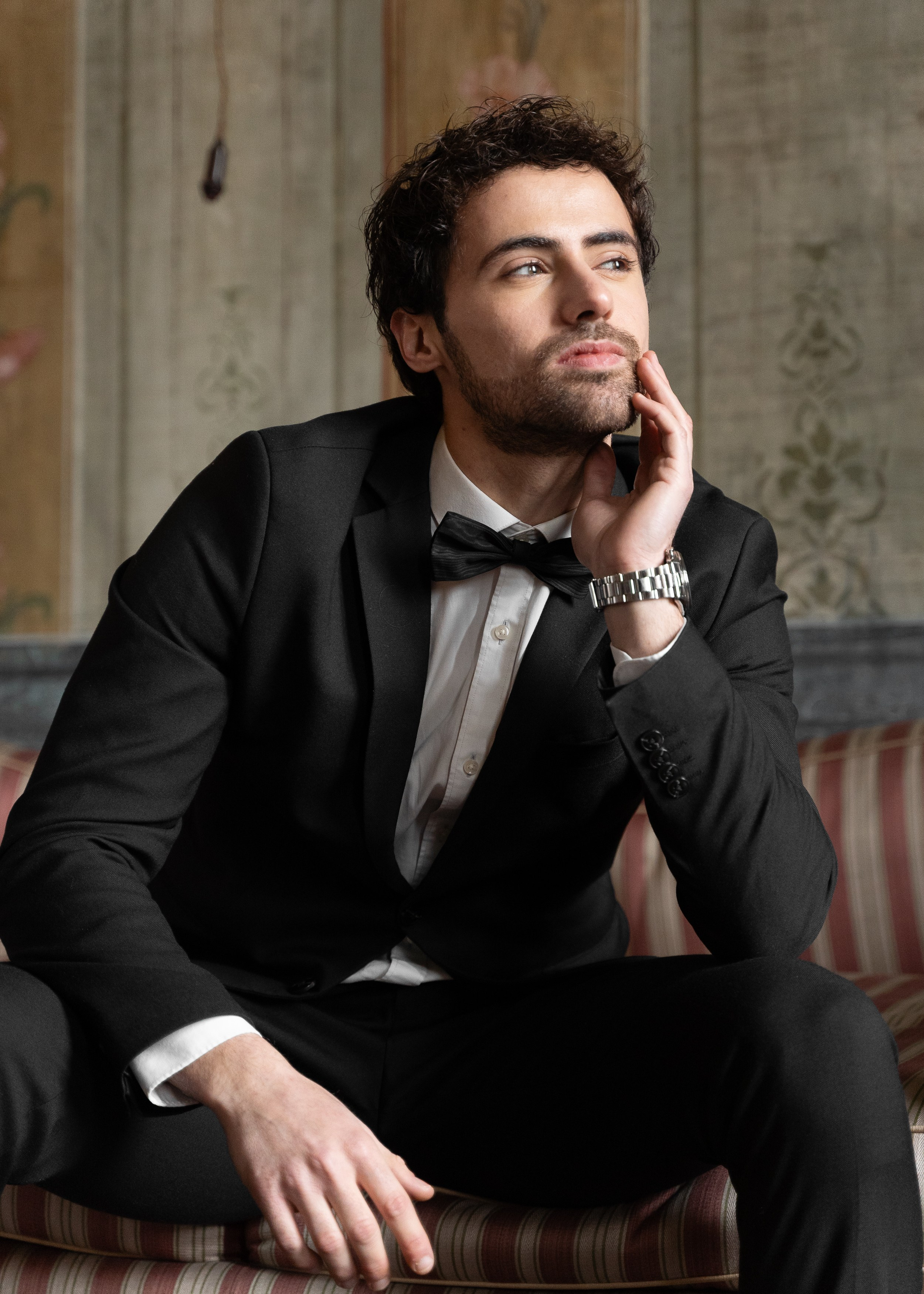 Intimate wedding in Milan. Proposal Photographer in Lake Como