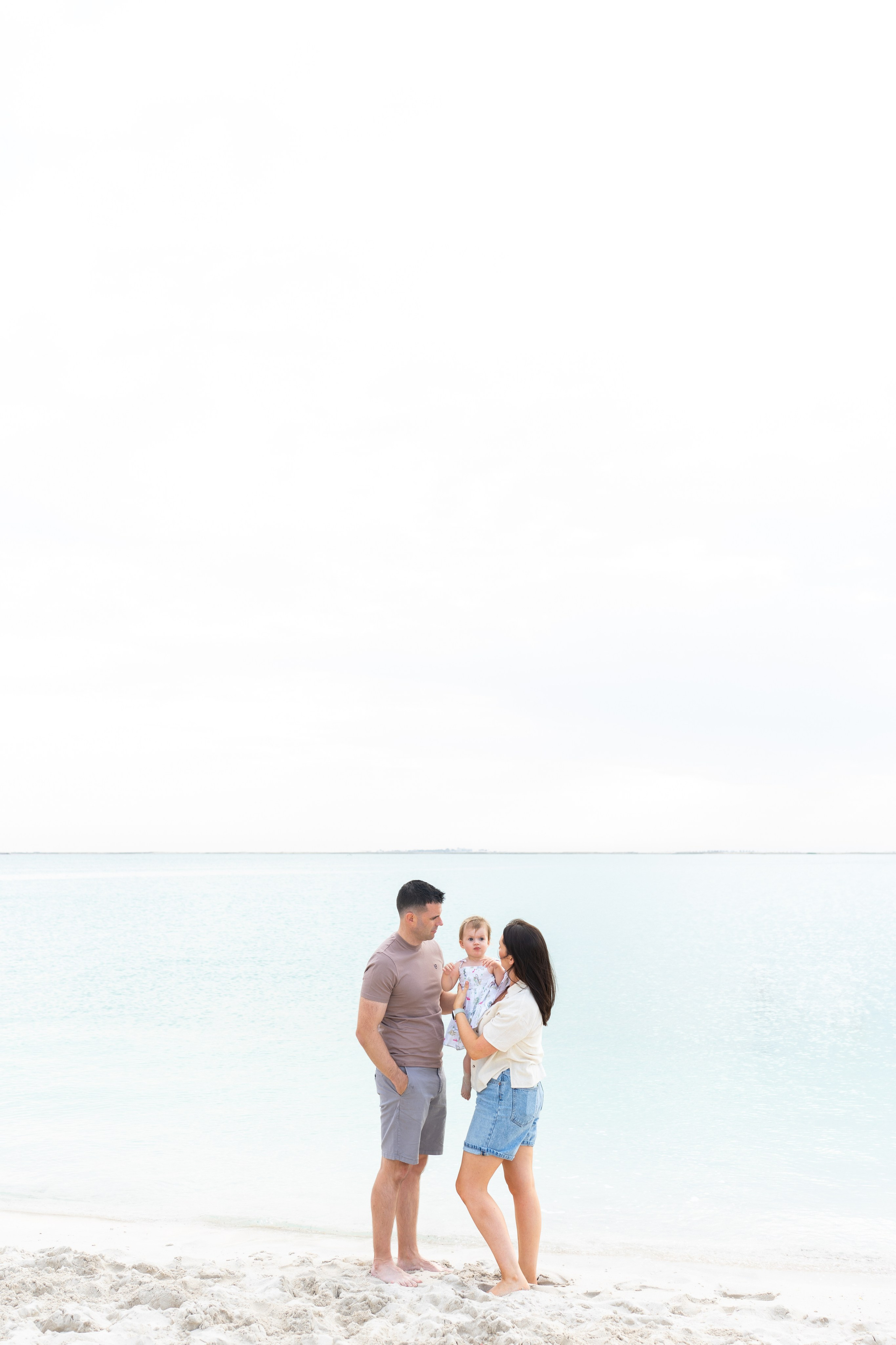 Seagulls and first birthday. Professional Photographer Abu Dhabi, Dubai — Yulia Ismoilova | 2025