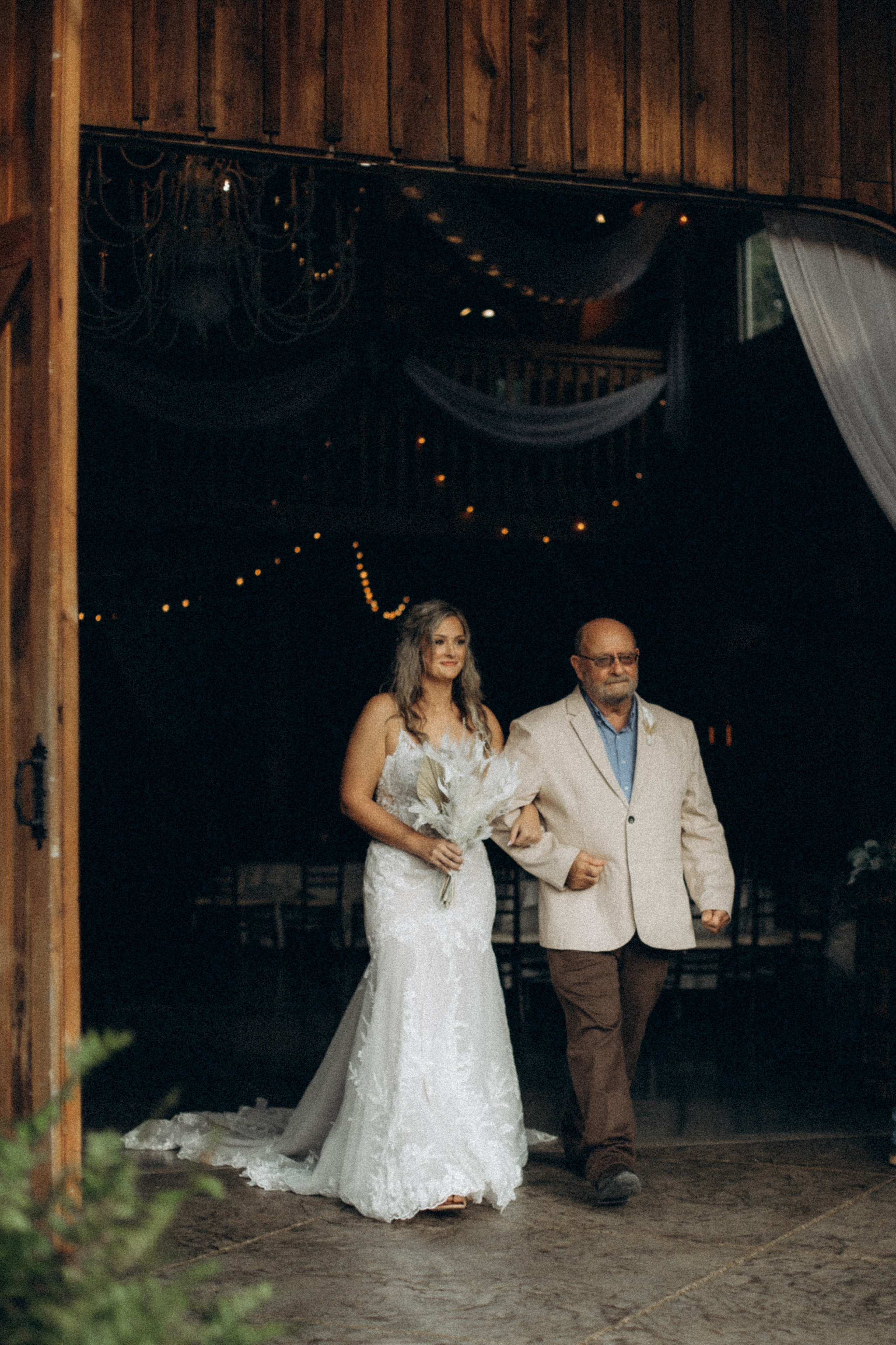 Blake & Stacy (KY). CAPTURED BY SHANKS PHOTOGRAPHY