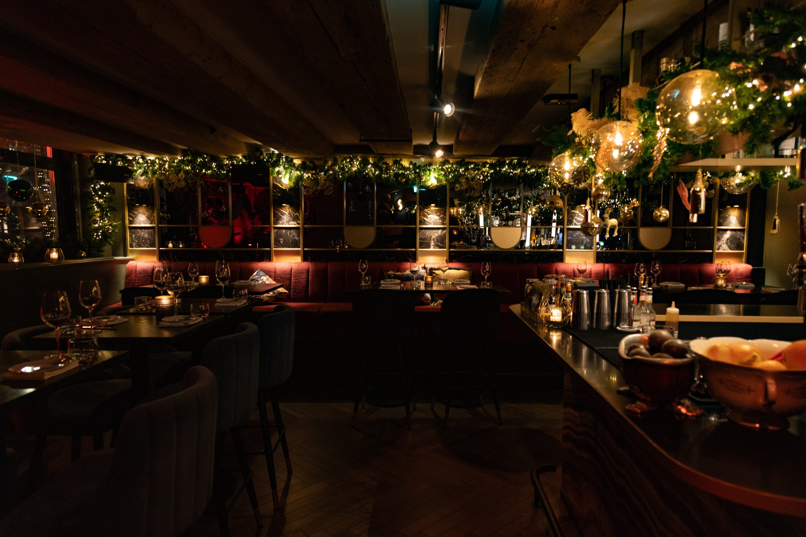 SATCHMO RESTAURANT AMSTERDAM. Lero Photographer and a set designer|individual custom portrait and advertising photography in Zutphen