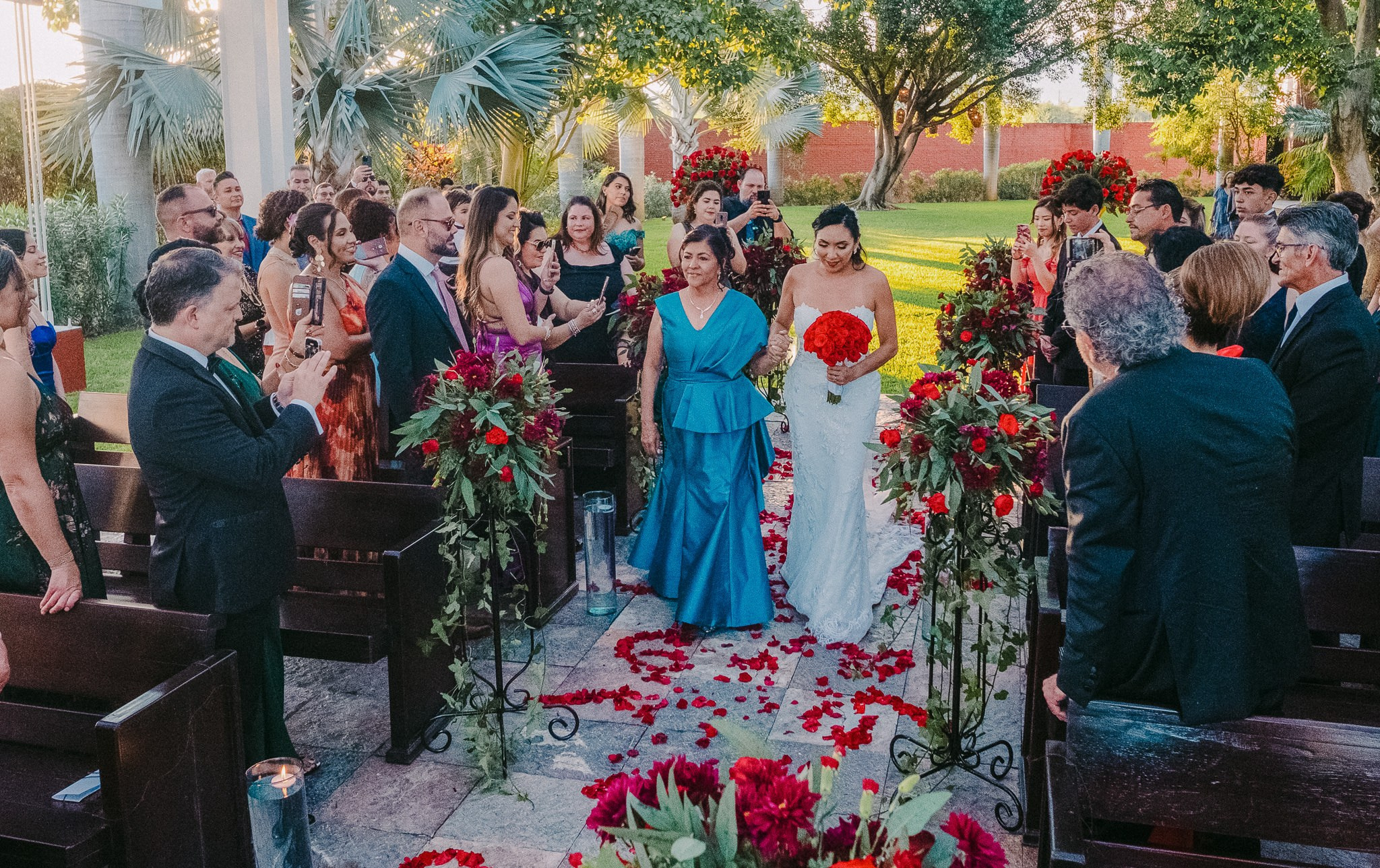 Yuri & Rob. Wedding and family photographer in Mexico City