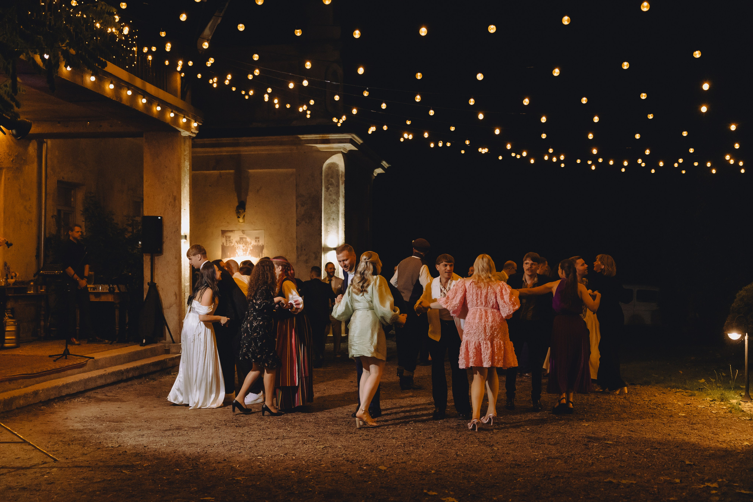 Indrė ir Žygimantas | vestuvės Babtyno dvare. Vestuvių ir šeimų fotografė Lena Bondarenko / belove photo