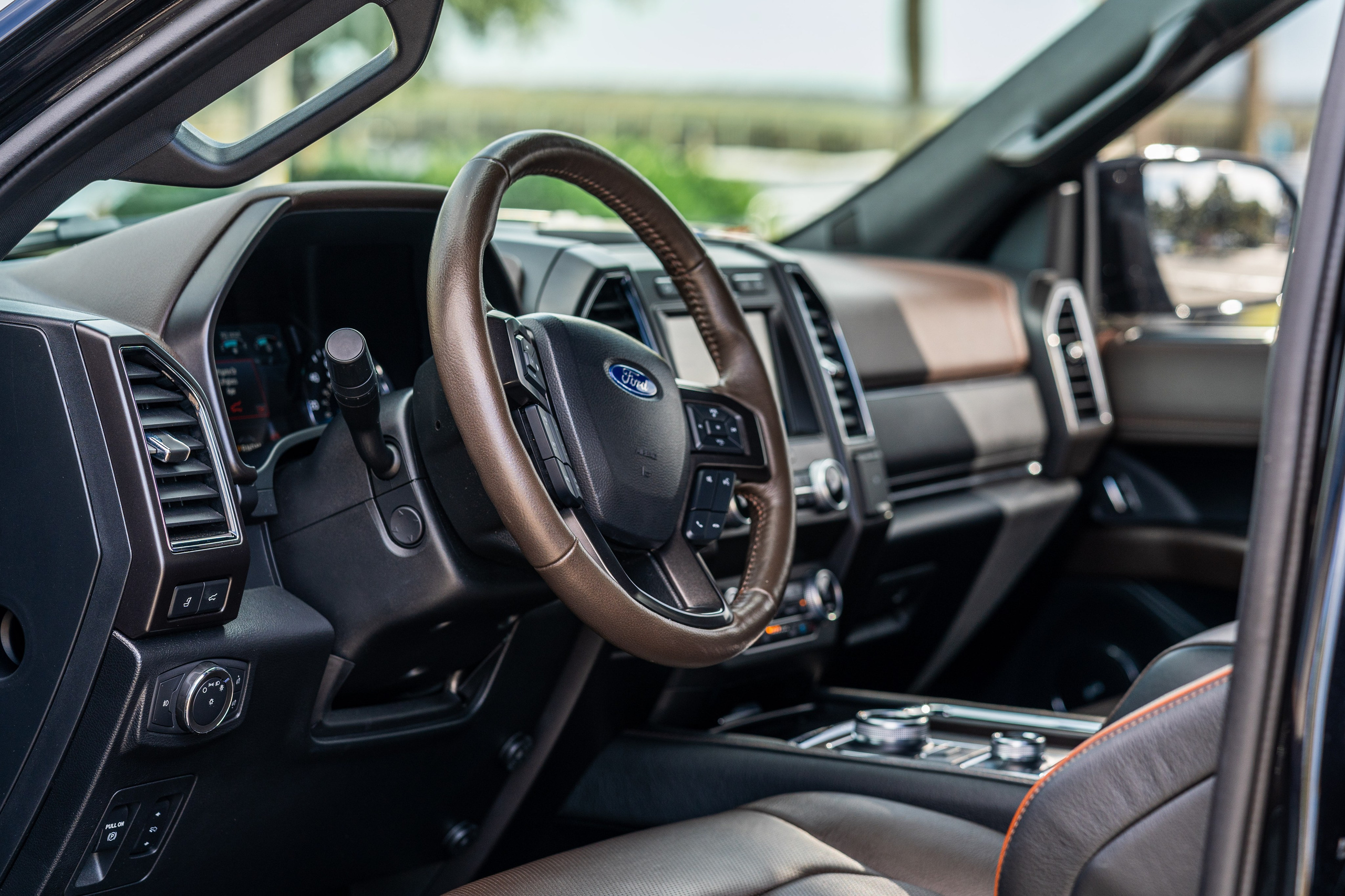 Vehical photography. Masha Kapriyanchuk a real estate photographer