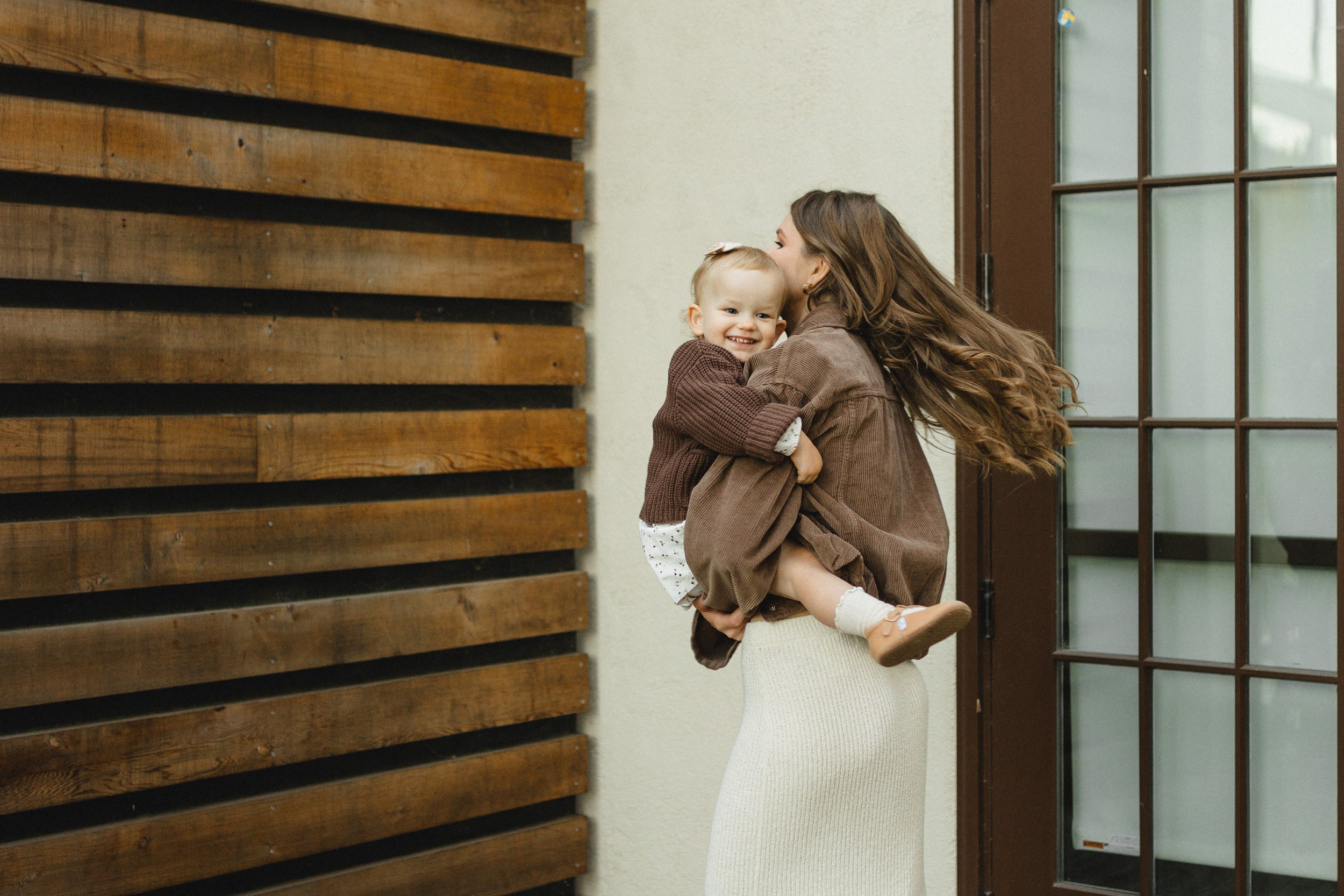 Golden Days: Cocoa and Croissant Memories, Atherton Library. Maternity, newborn photographer in the Bay Area|Iryna Rakivnenko