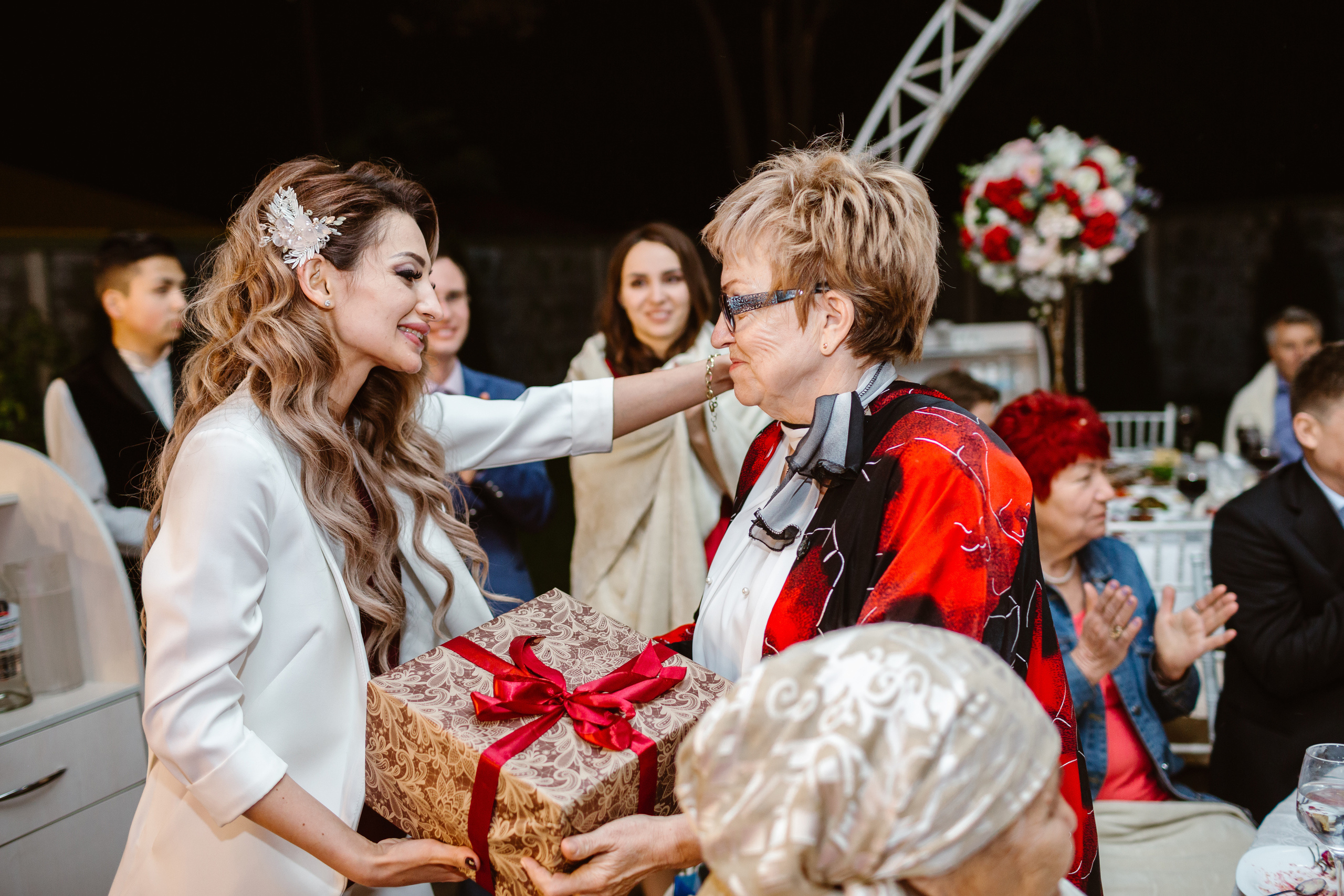 Свадьба в репортажном стиле. Фотограф в Бишкеке Оксана Шувалова