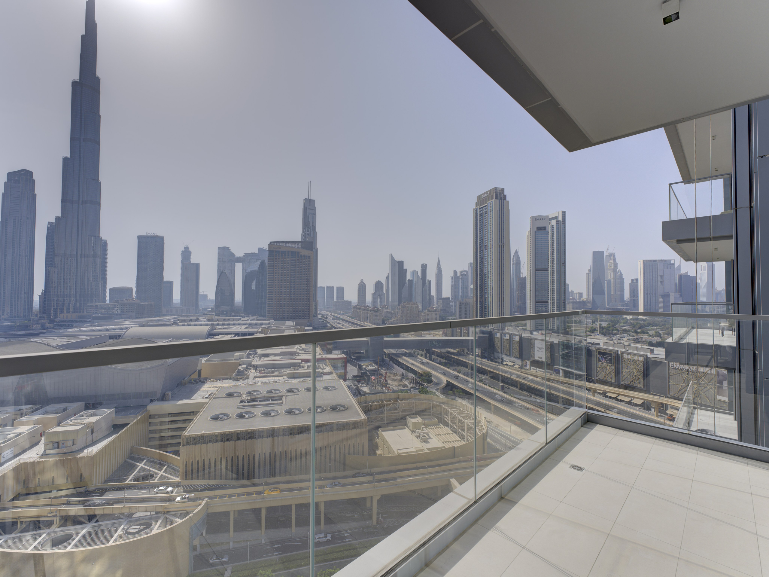 Vida Dubai Mall. Zakhar Leshkov Photo