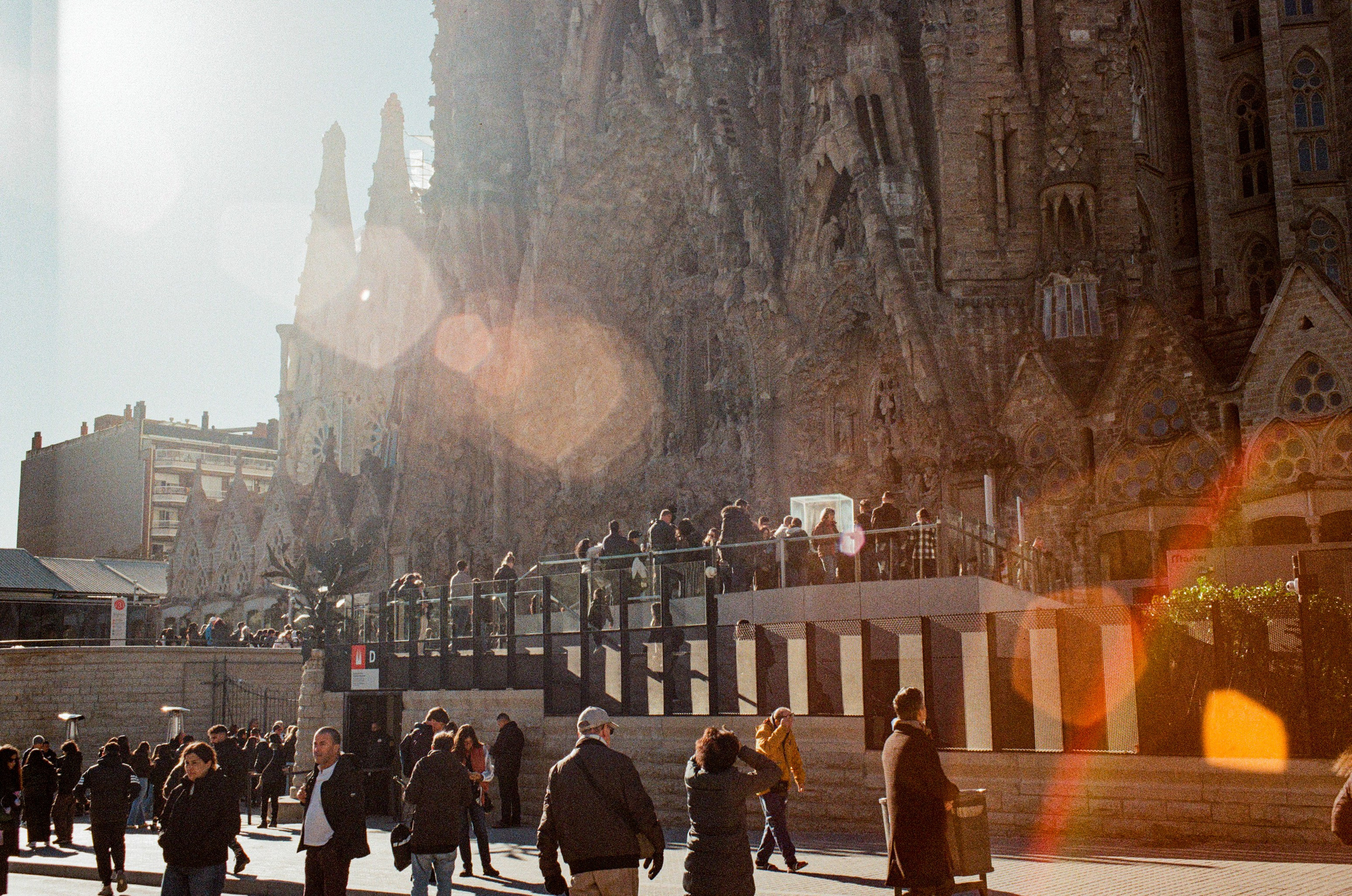 Barcelona — Light, Rhythm and Architecture. Wedding Stories — Professional Wedding Photography & Videography in Germany, Italy, Spain & all across Europe