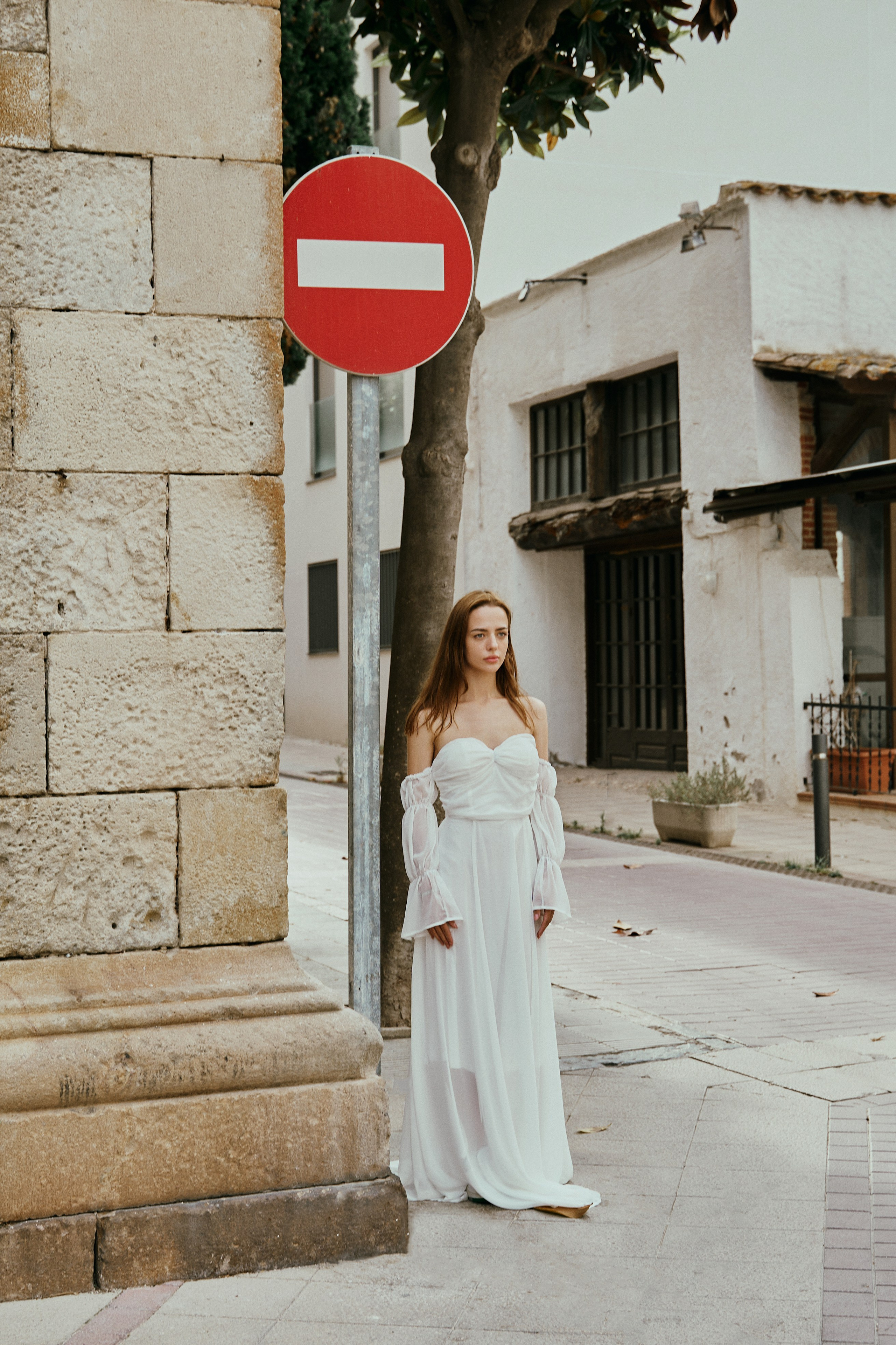 The runaway bride. Photographer in Barcelona Spain Zhanna Zakharchenko