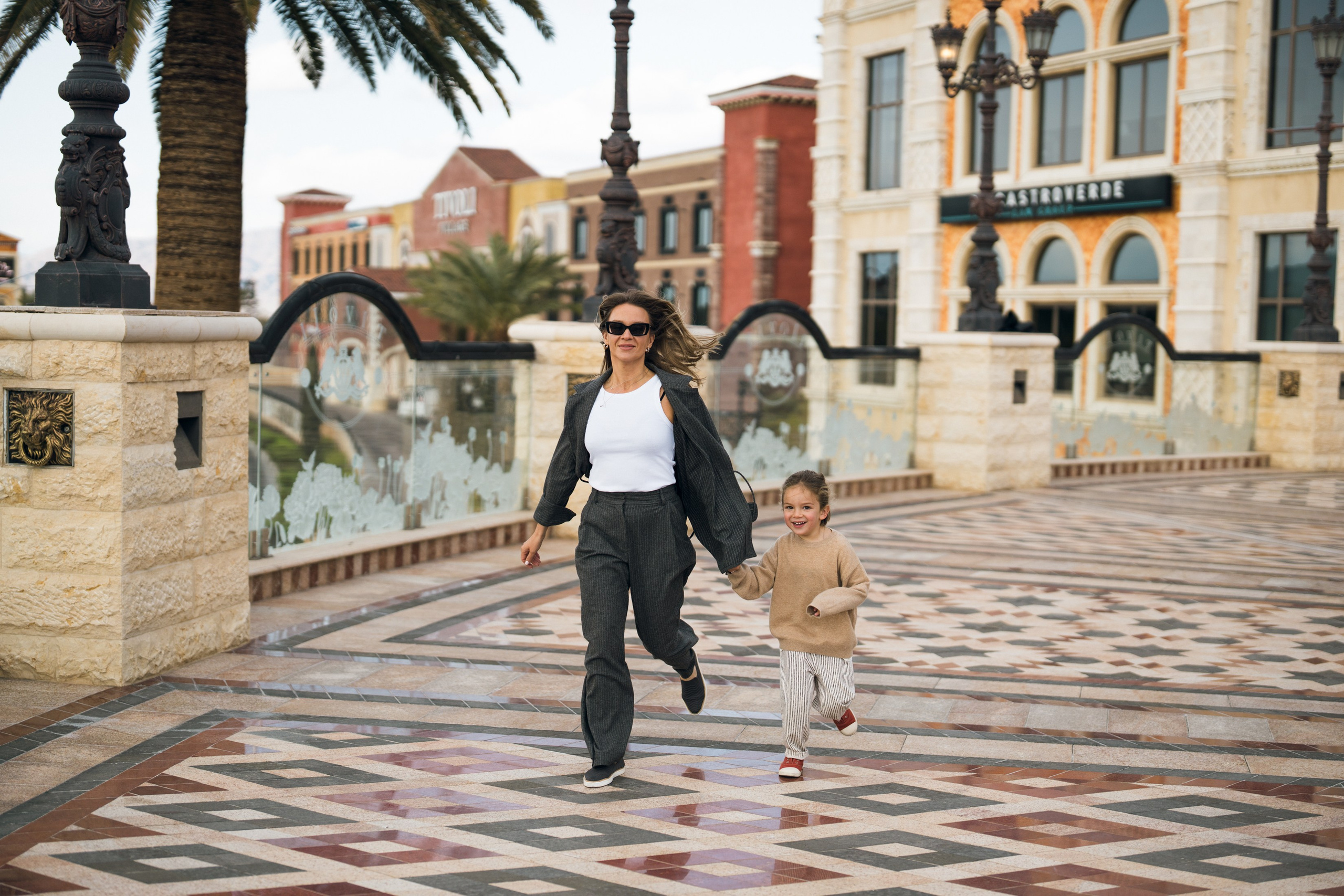 Natalia&Luca. Wedding & elopement photographer Viktoriya Kravtsov. Las Vegas