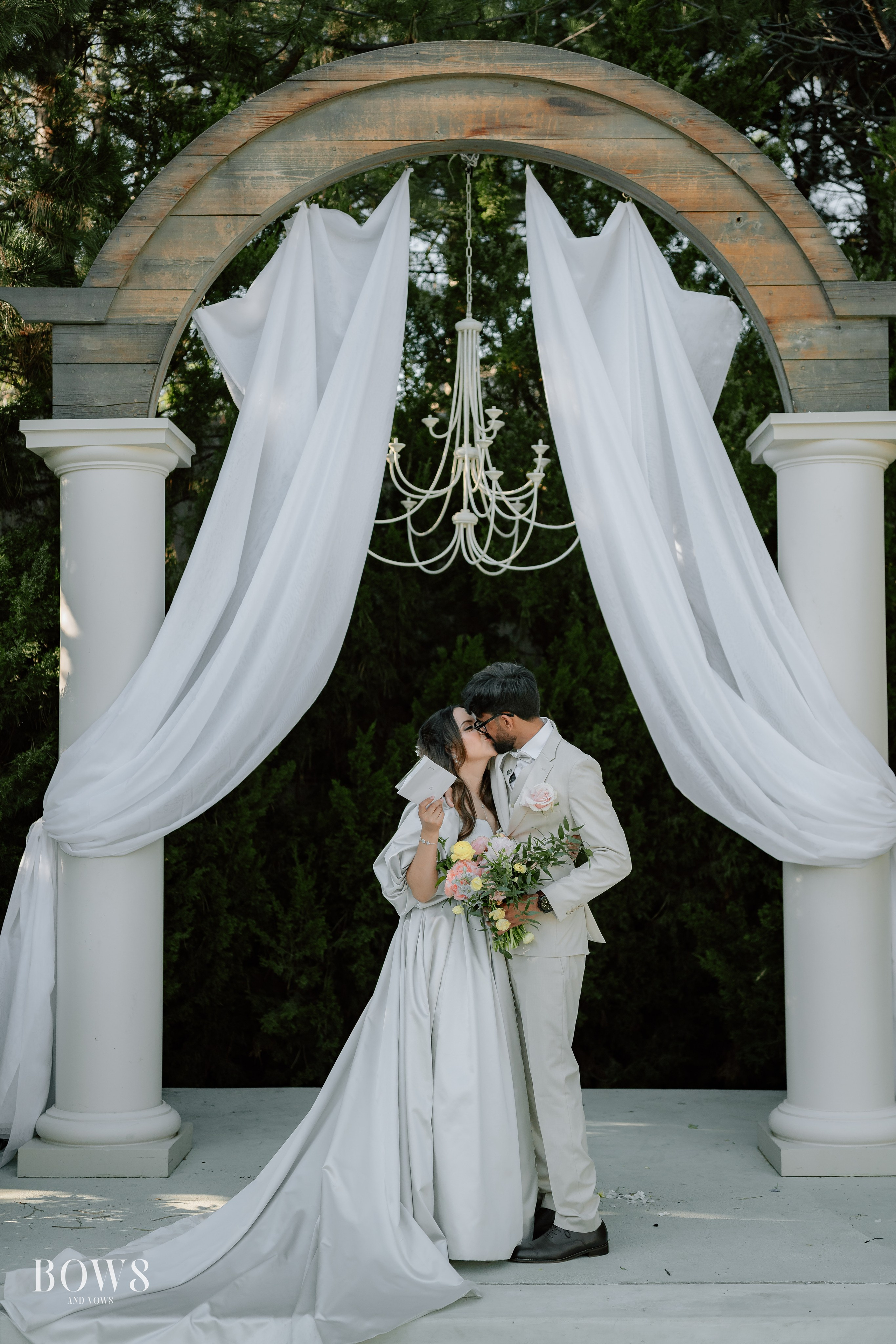 ARAVIND & MARISSA. WEDDING PHOTO COLOR GRADING